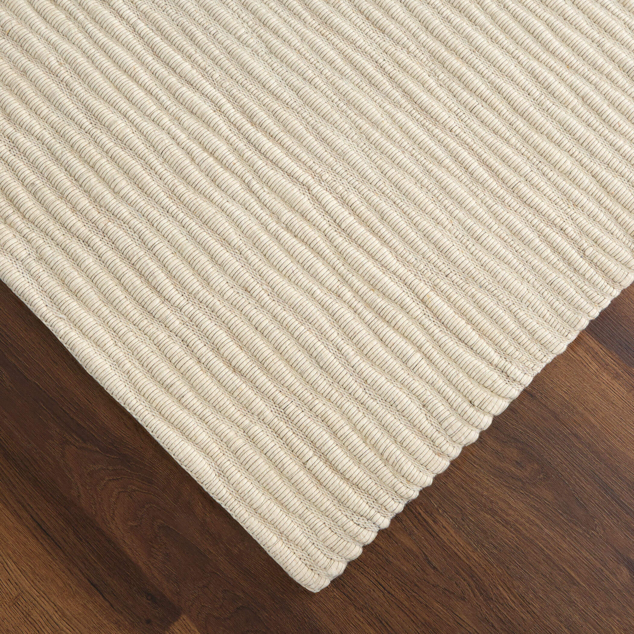 Natural Luxe 36 X 24 inch White/Ivory Rug in 2 x 3