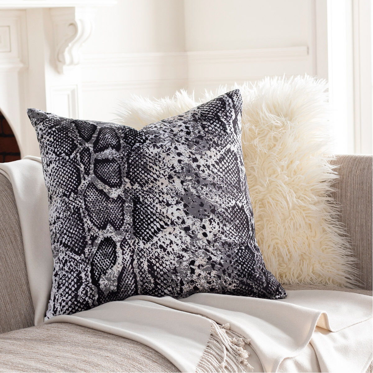 Safari 18 X 18 inch Black/White/Medium Gray/Ivory Pillow Kit, Square