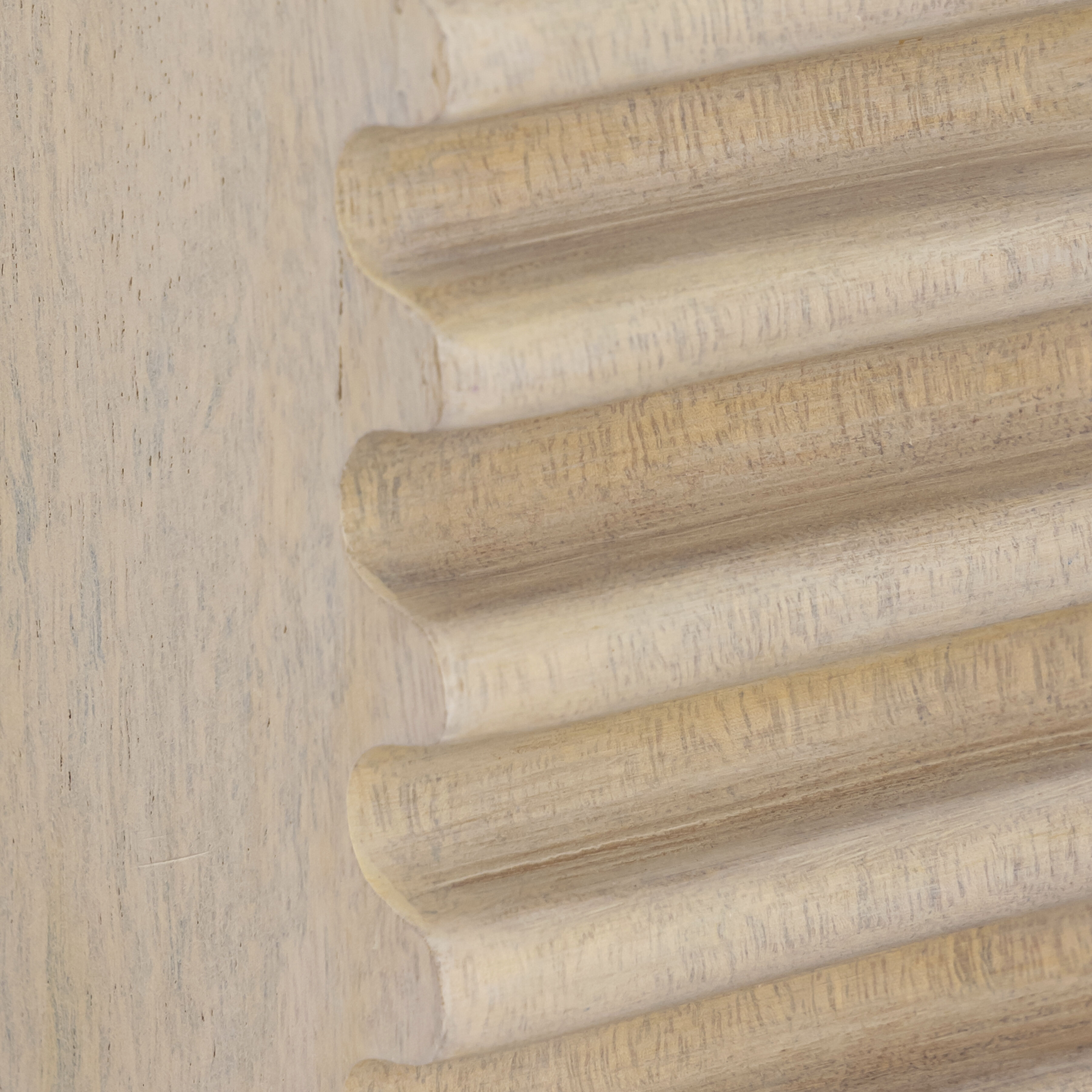 Breaker 18 X 3.25 inch Sculpture