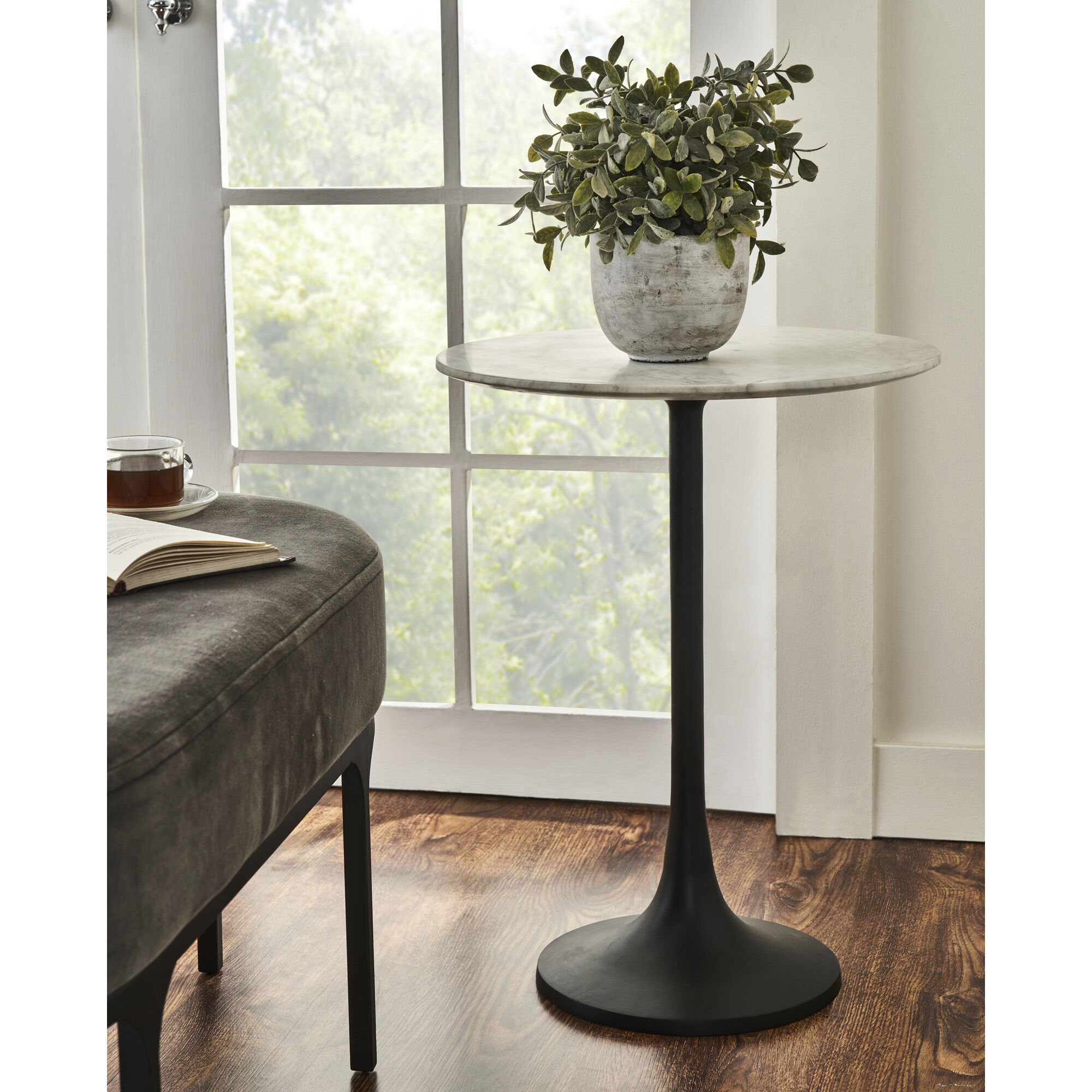 Mortain Table