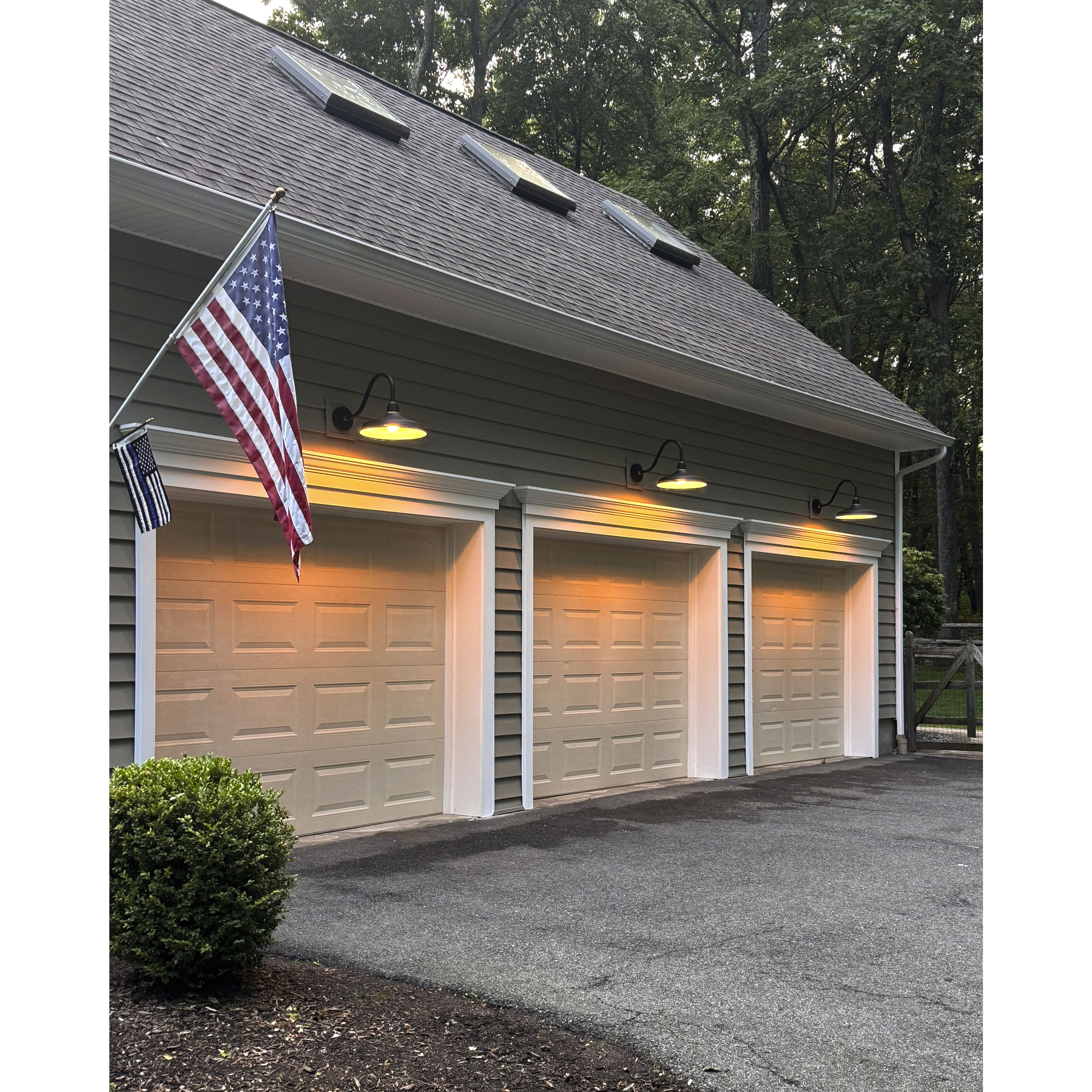 Barn light over garage door online