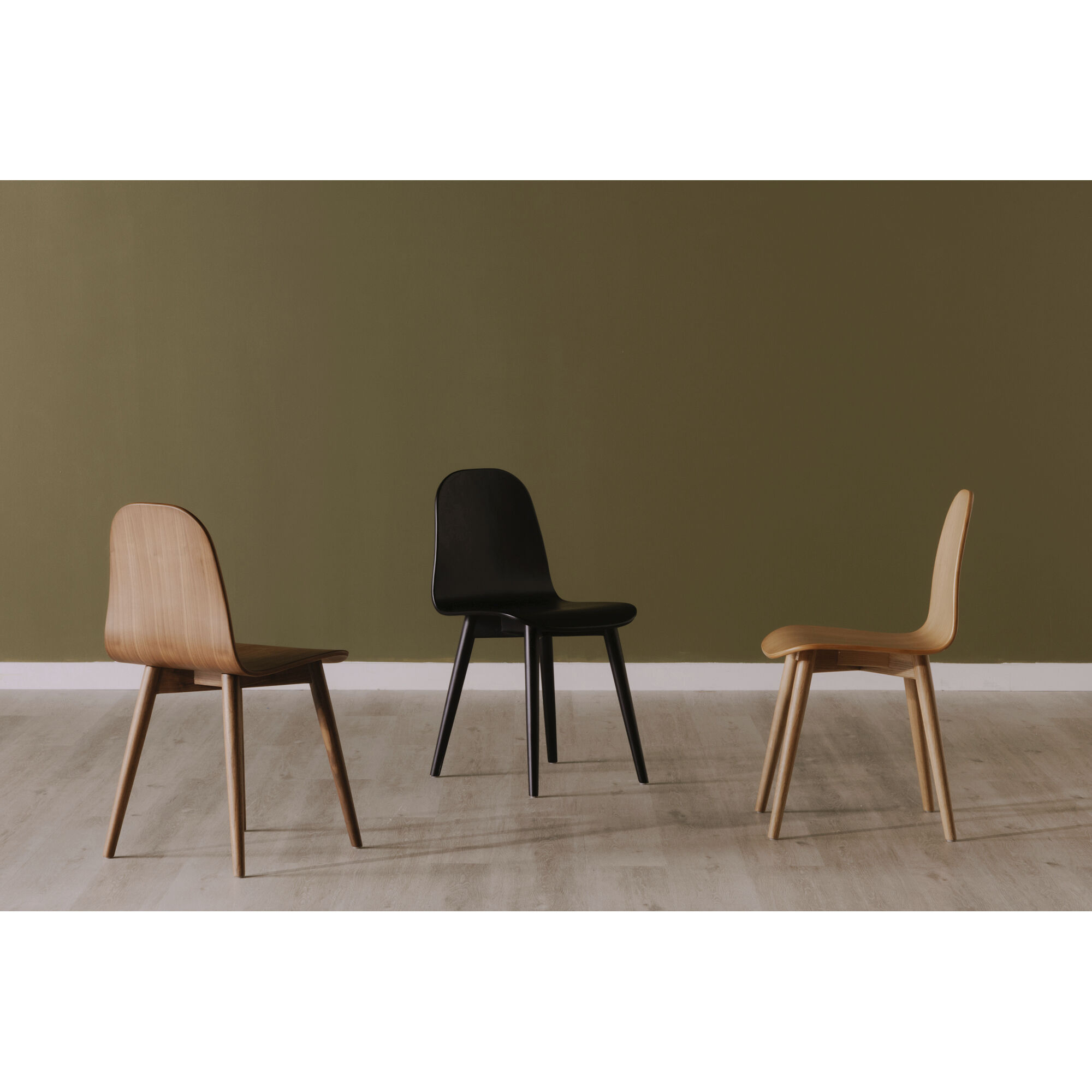 Lissi Walnut Dining Chair