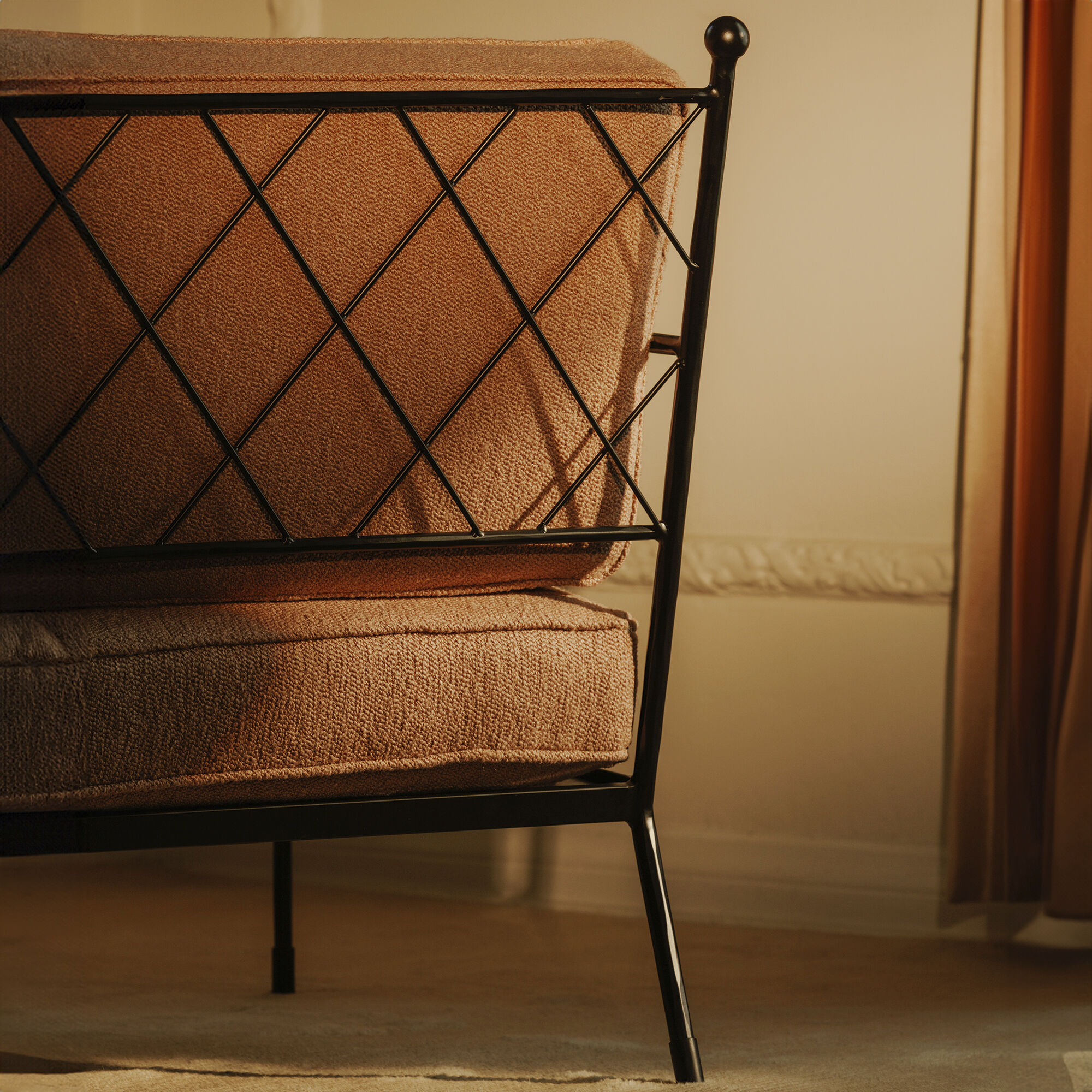 Vecchia Orange Accent Chair