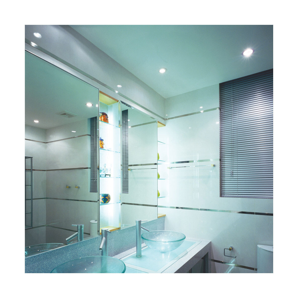 Signature White Recessed Lighting Trim