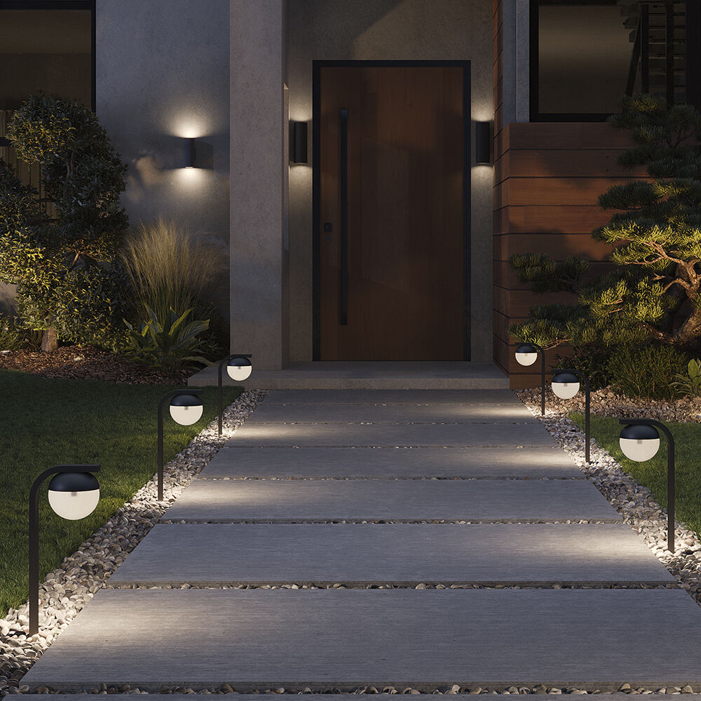 Realm 12v 2.5 watt Burnished Bronze Landscape Path Light