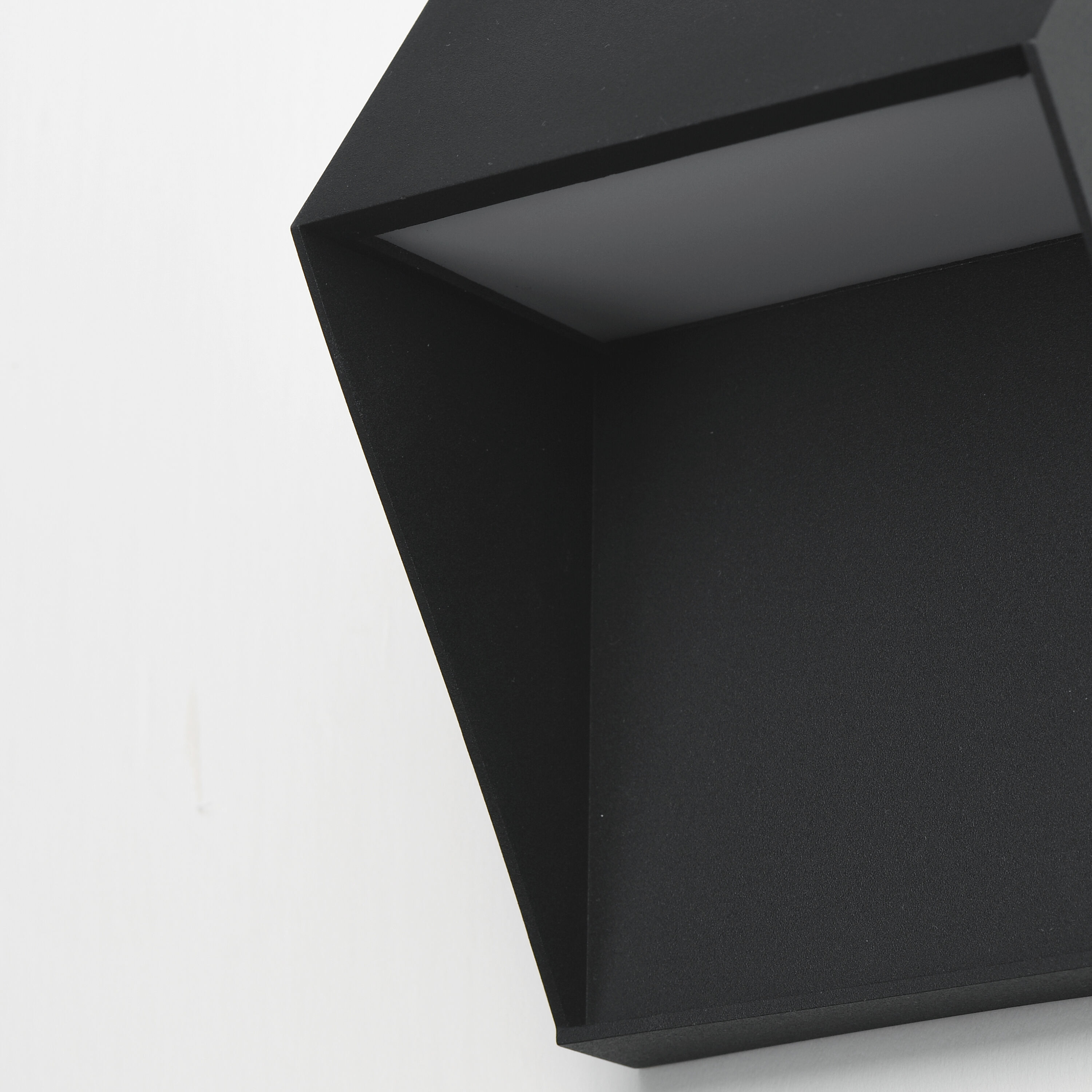 Cliffsedge VX LED 8 inch Black Outdoor Wall Mount