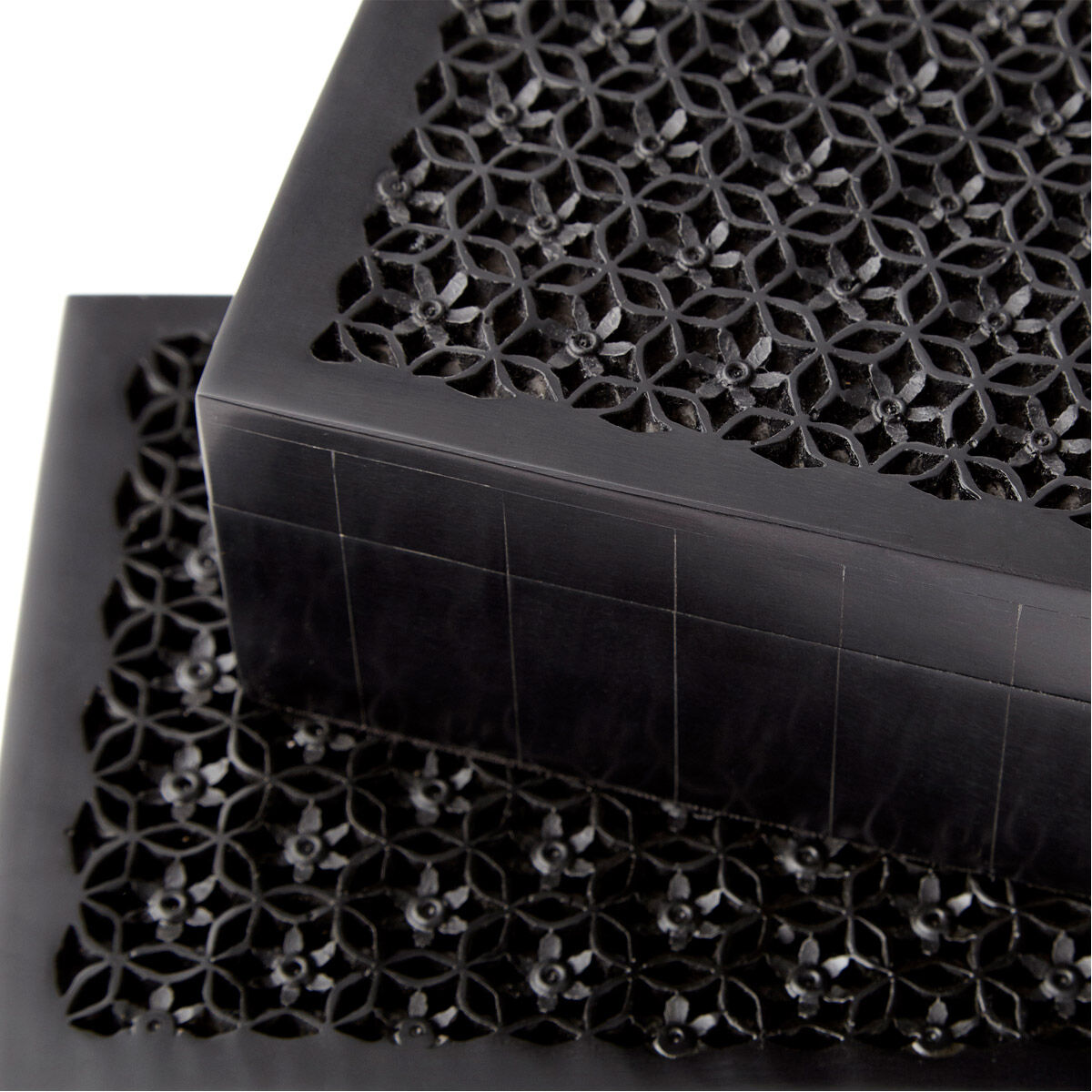 Magnolia Black Container, no.2