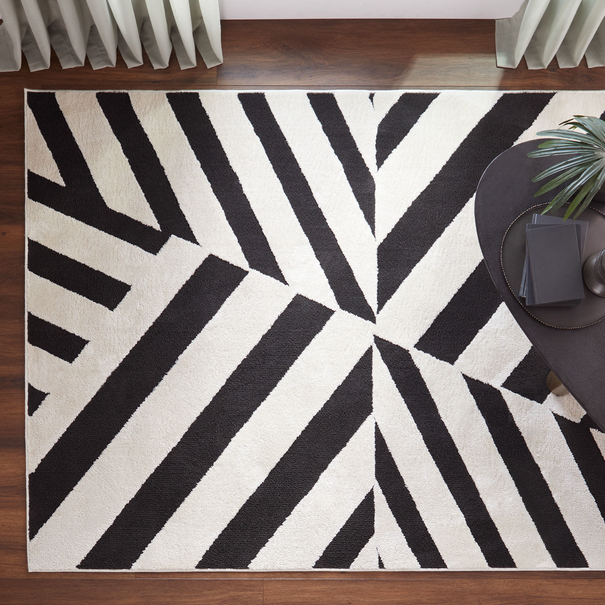 Optika 36 X 24 inch Black/White Rug in 2 x 3