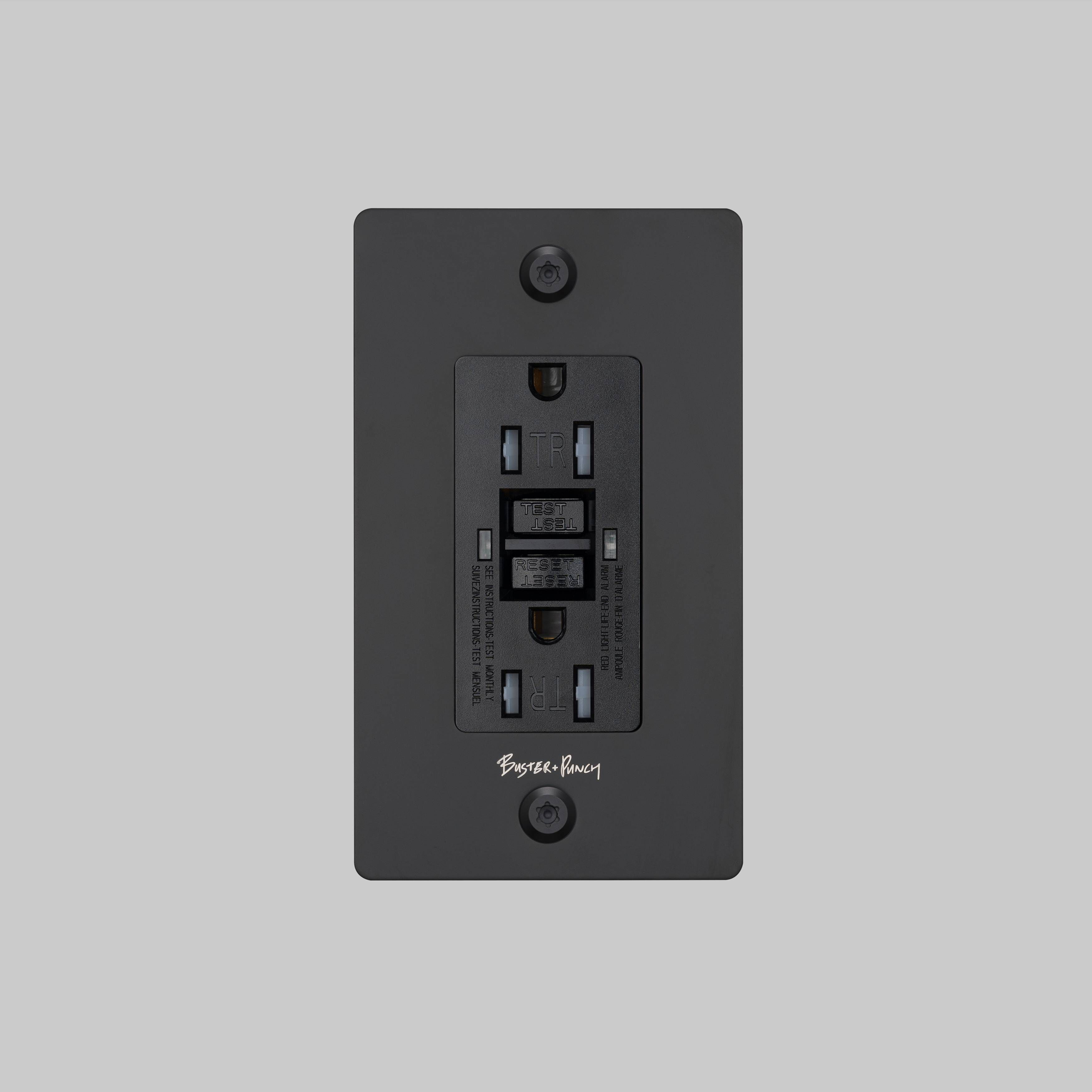 1G Duplex 125 Black Outlet, GFCI