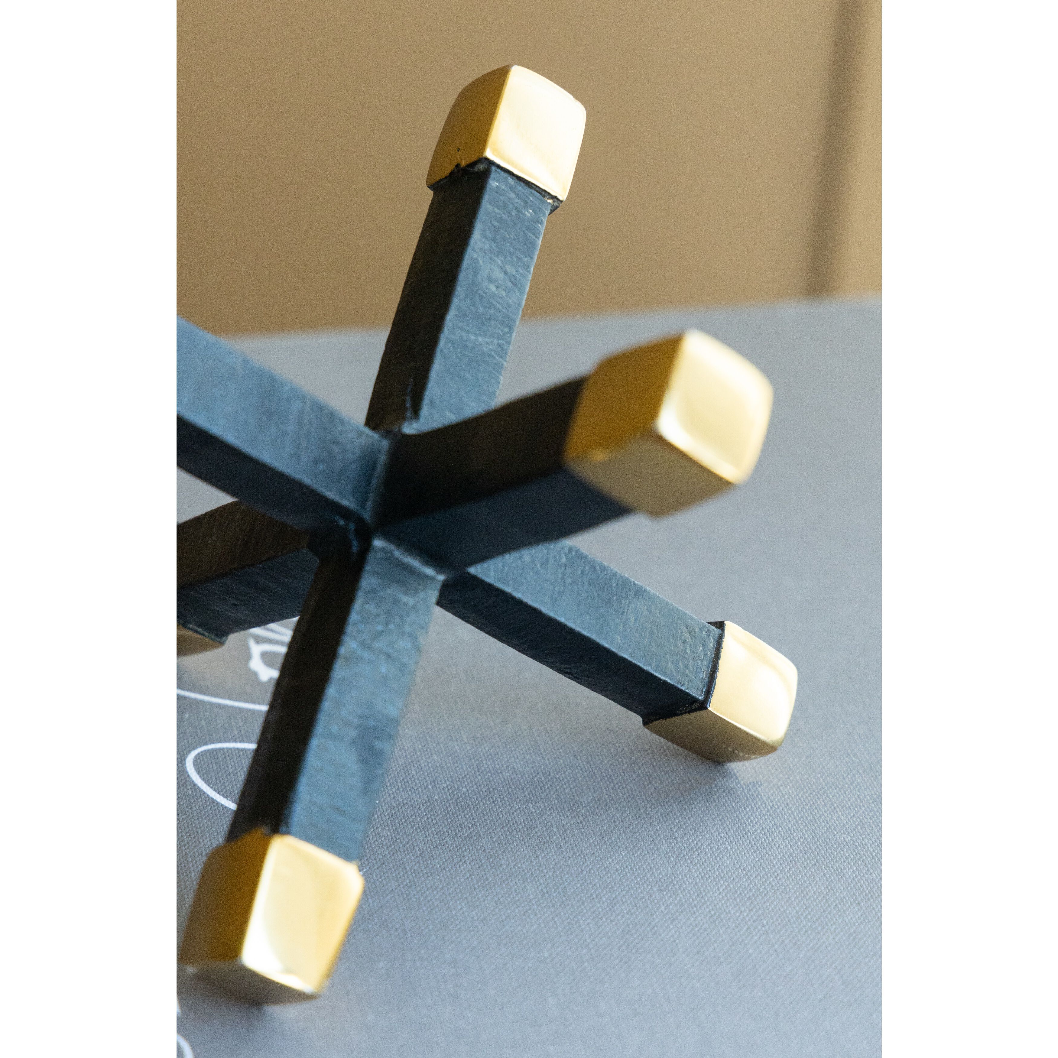 Xylo Black/Gold Object