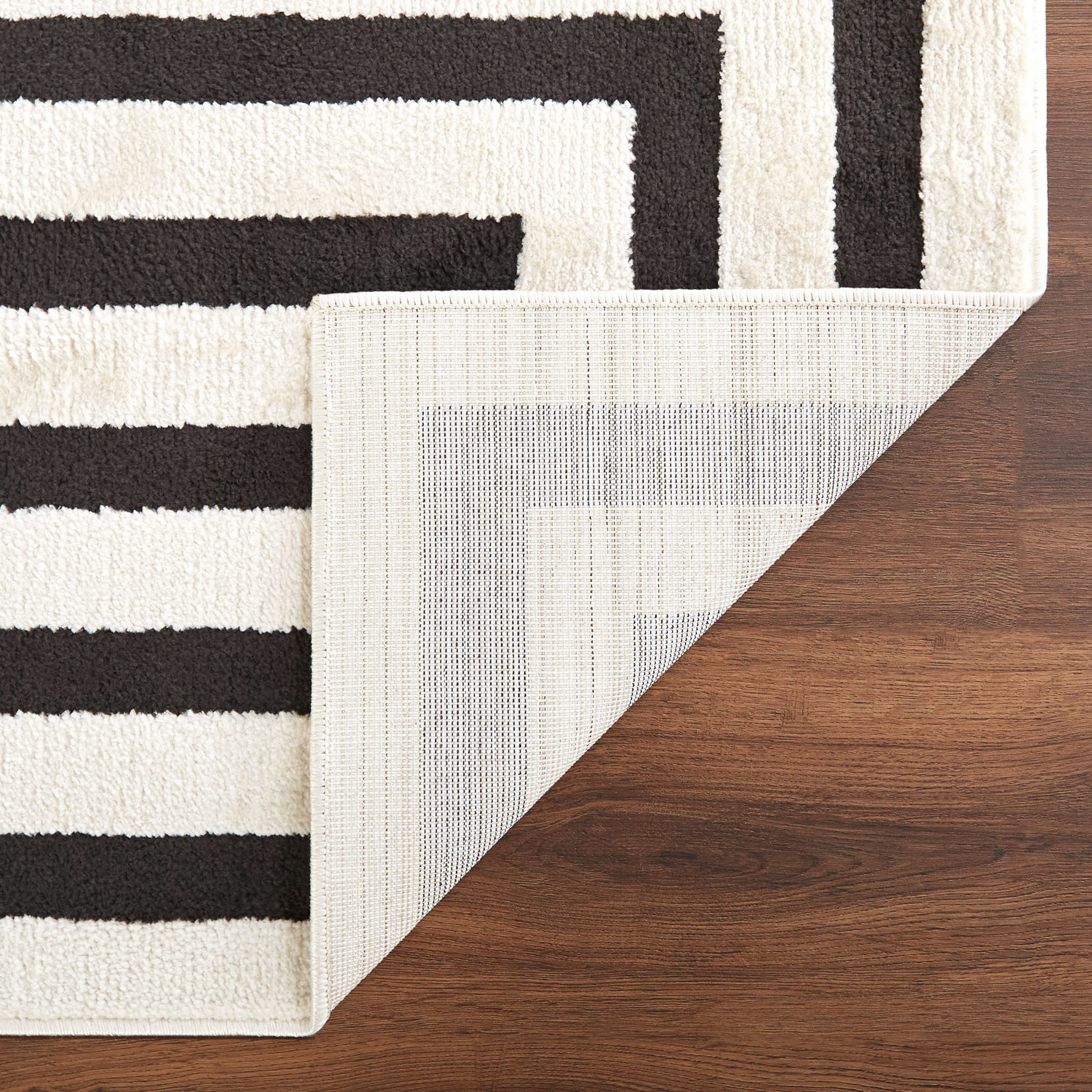 Optika 36 X 24 inch Black/White Rug in 2 x 3