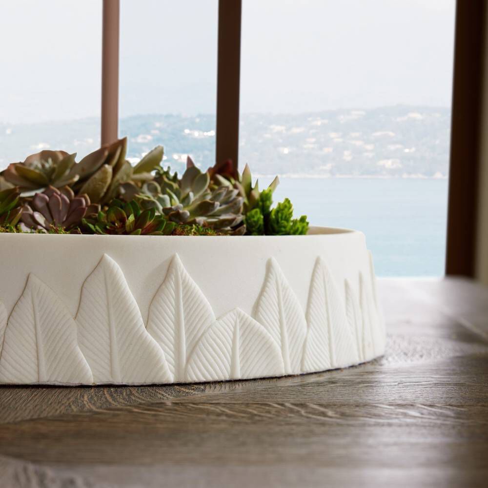 Feather Ivory Centerpiece