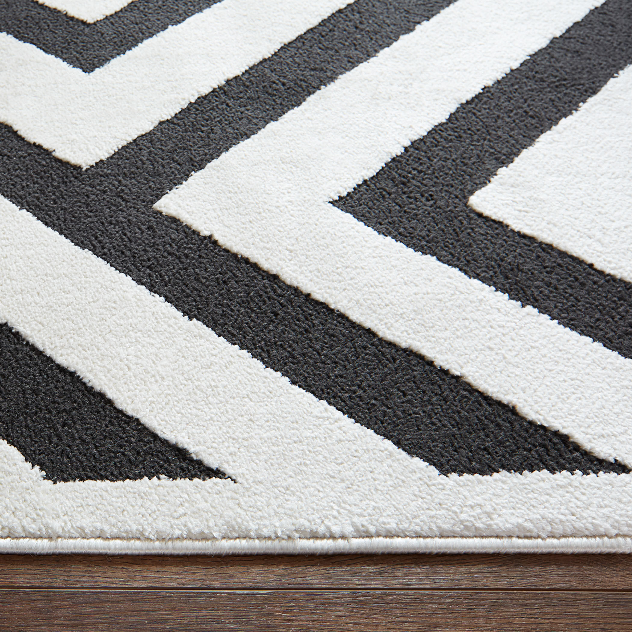 Optika 36 X 24 inch Black/White Rug in 2 x 3