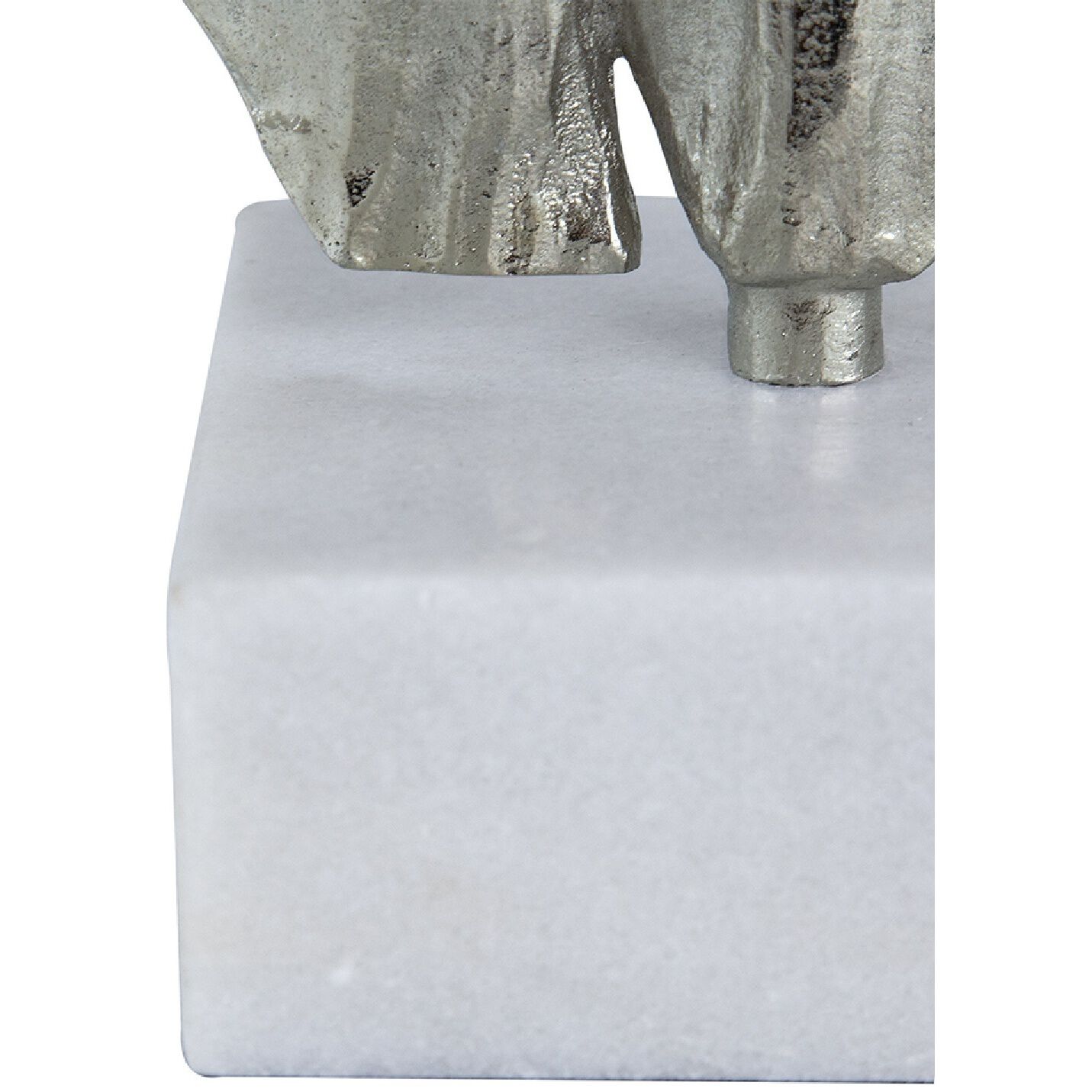 Easley Silver/White Statuaries