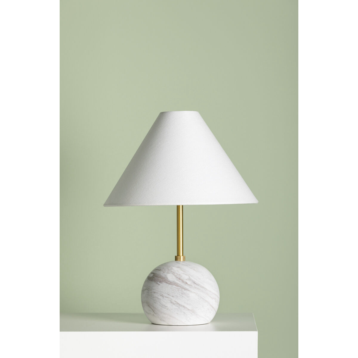 Jewel 16 inch 8.00 watt Aged Brass Table Lamp Portable Light