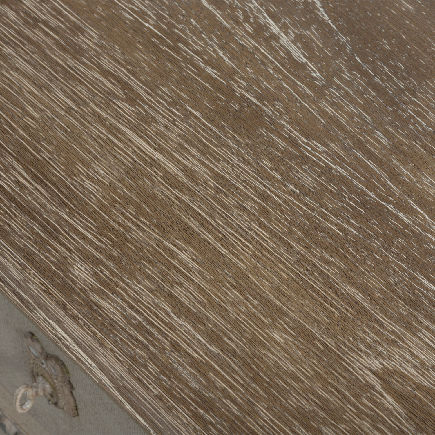 Caroline Classic Antique White / Feather Grey Chest