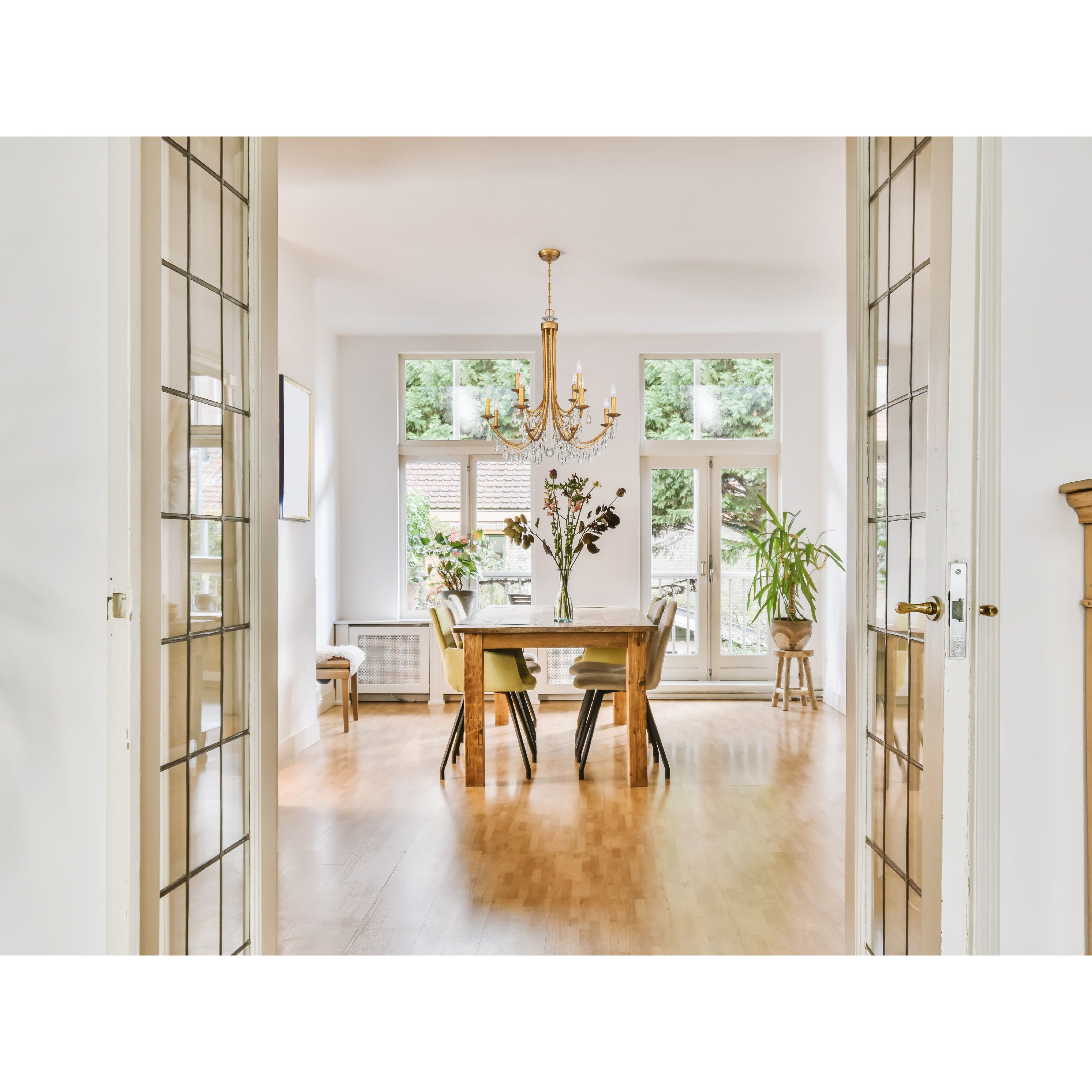 Bridgehampton 12 Light 32 inch Antique Gold Chandelier Ceiling Light in Clear Hand Cut