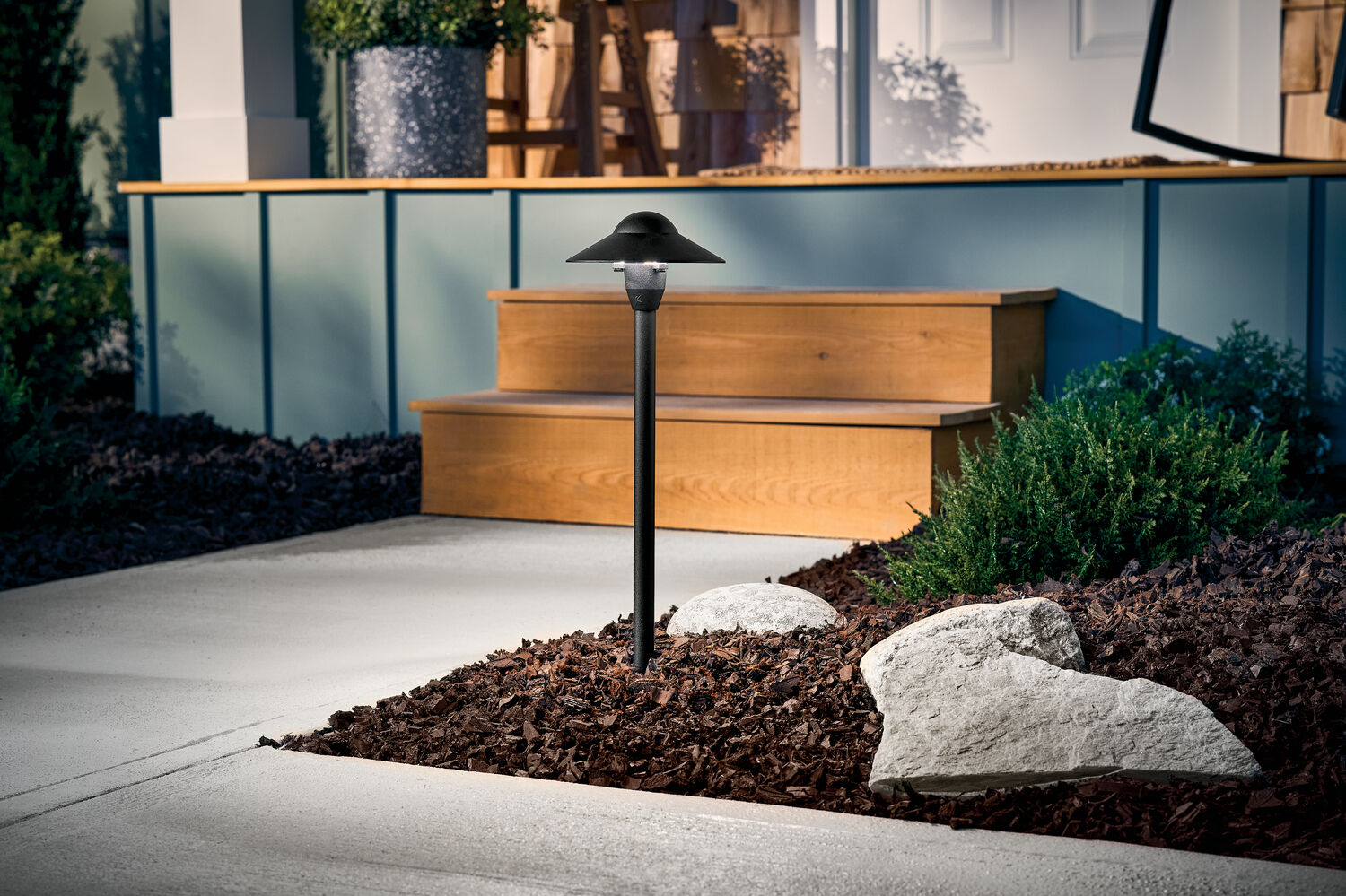 Independence Textured Black Landscape 12V Accessory