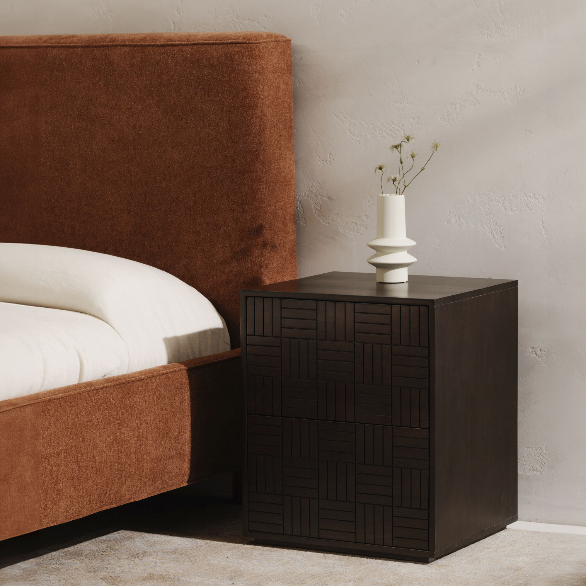 Ichigo Orange Bed, Queen