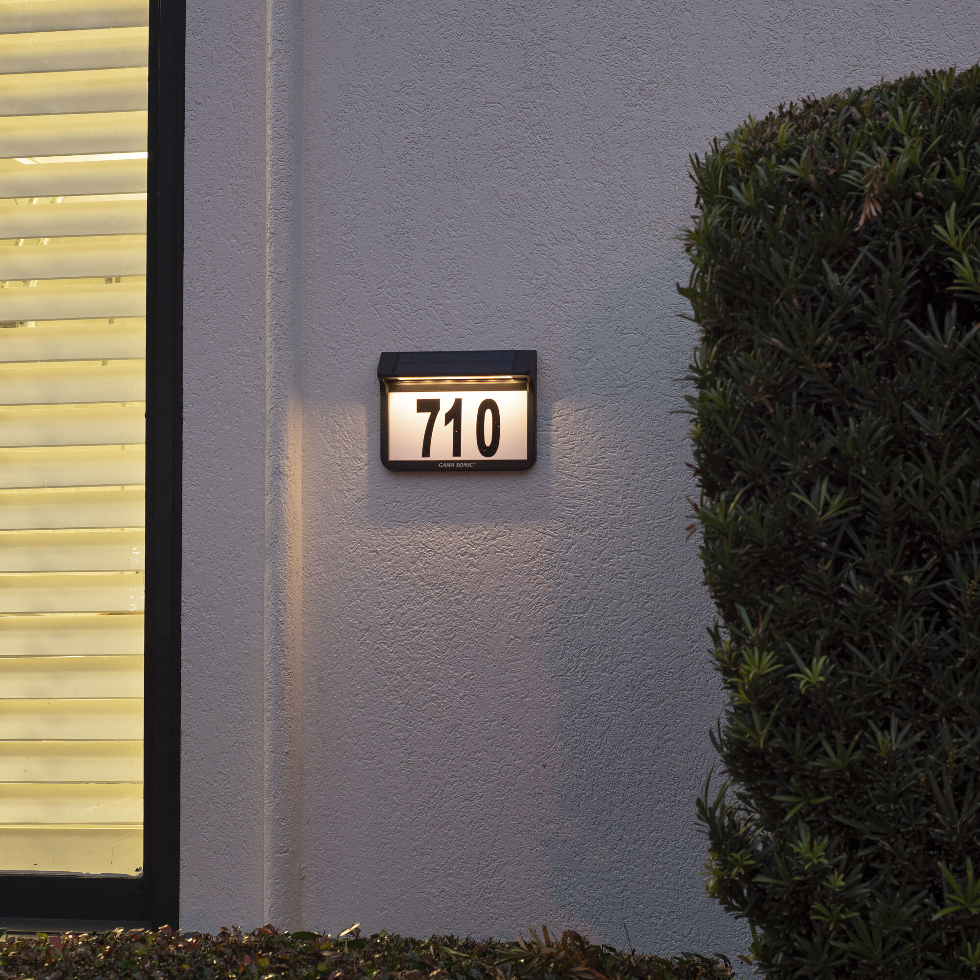 Christopher 8 inch Black Solar Address Wall Plague Light 