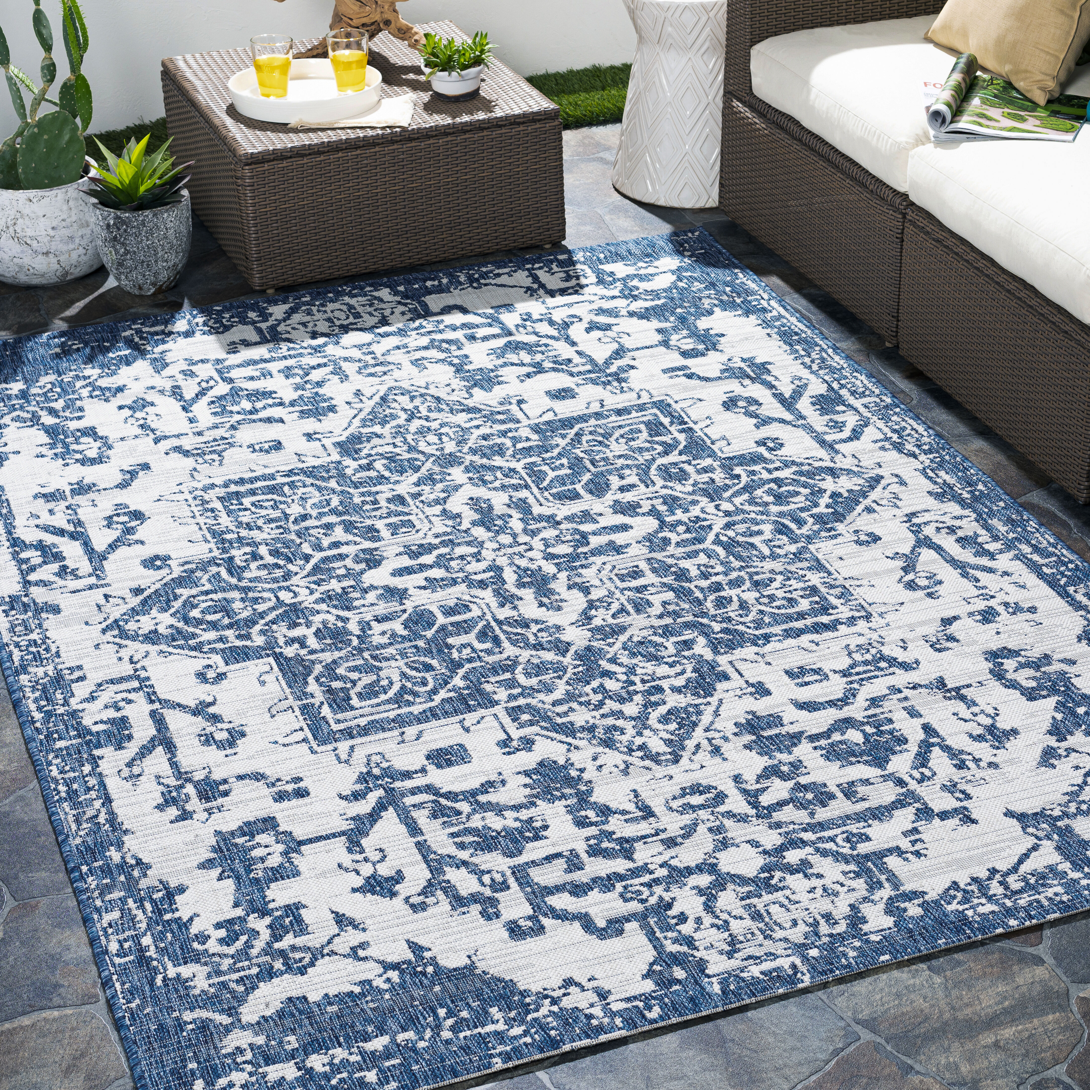 7x9 store outdoor rug