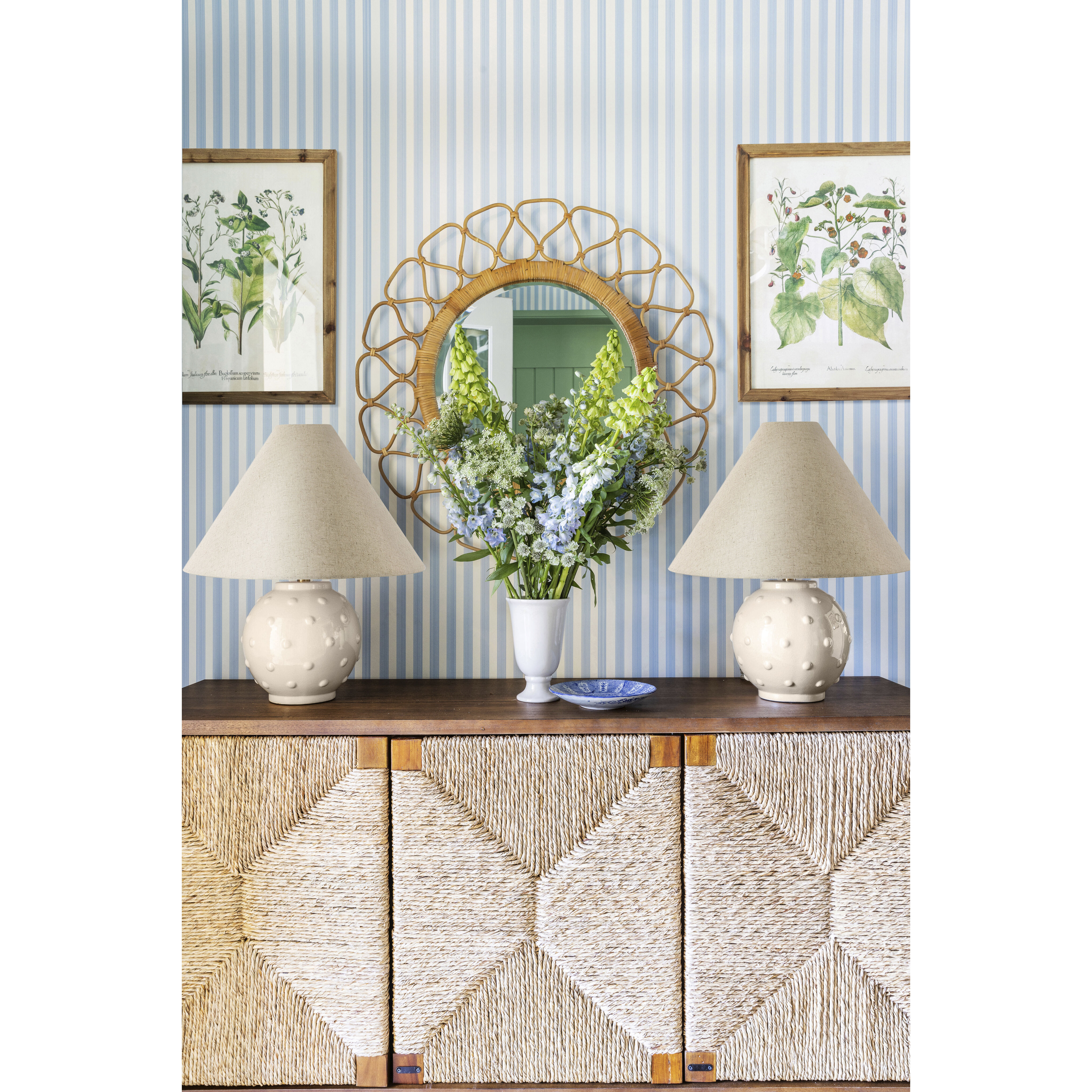 Annabelle 18 inch 60.00 watt Aged Brass and Ivory Table Lamp Portable Light