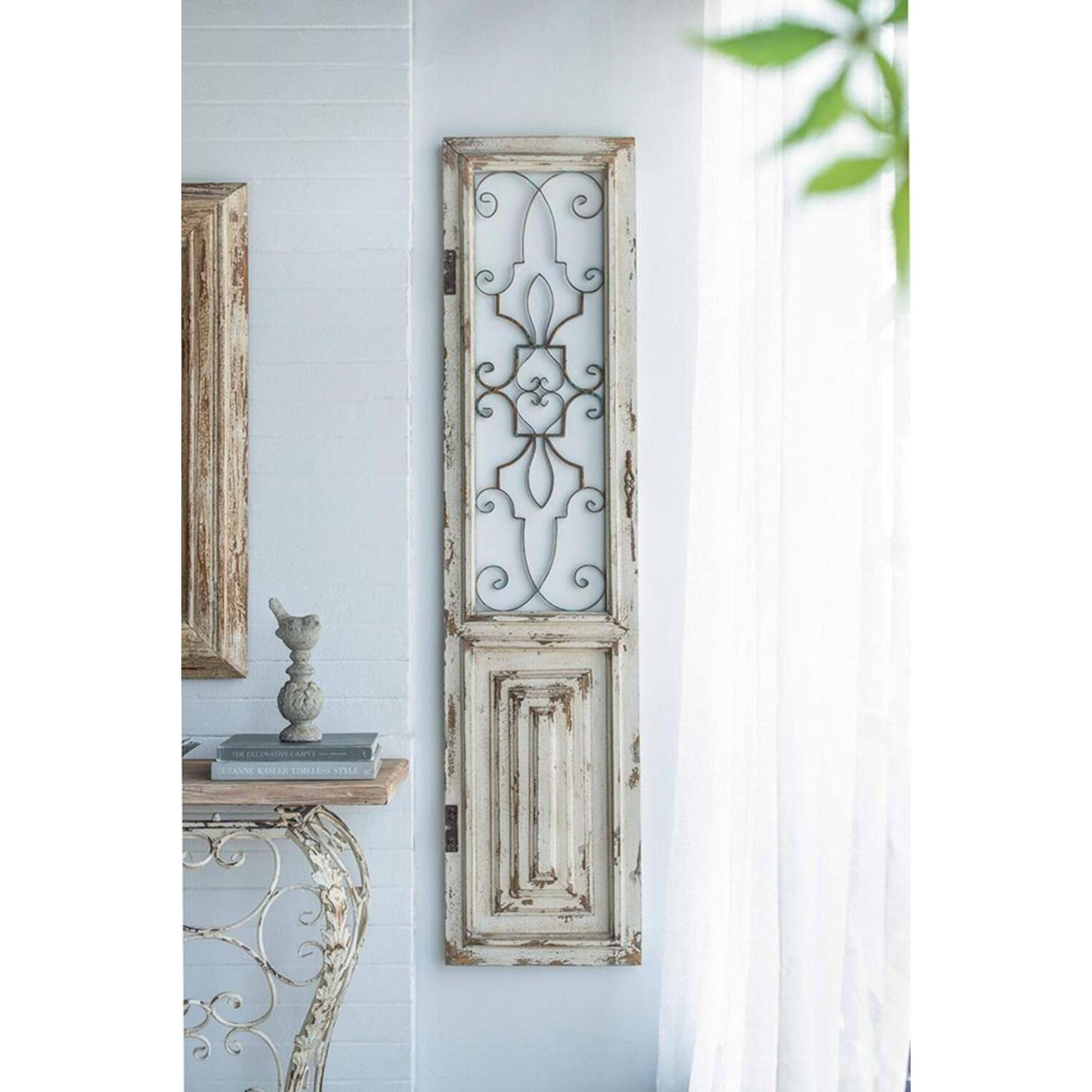 Chalet Distressed White Wall Décor