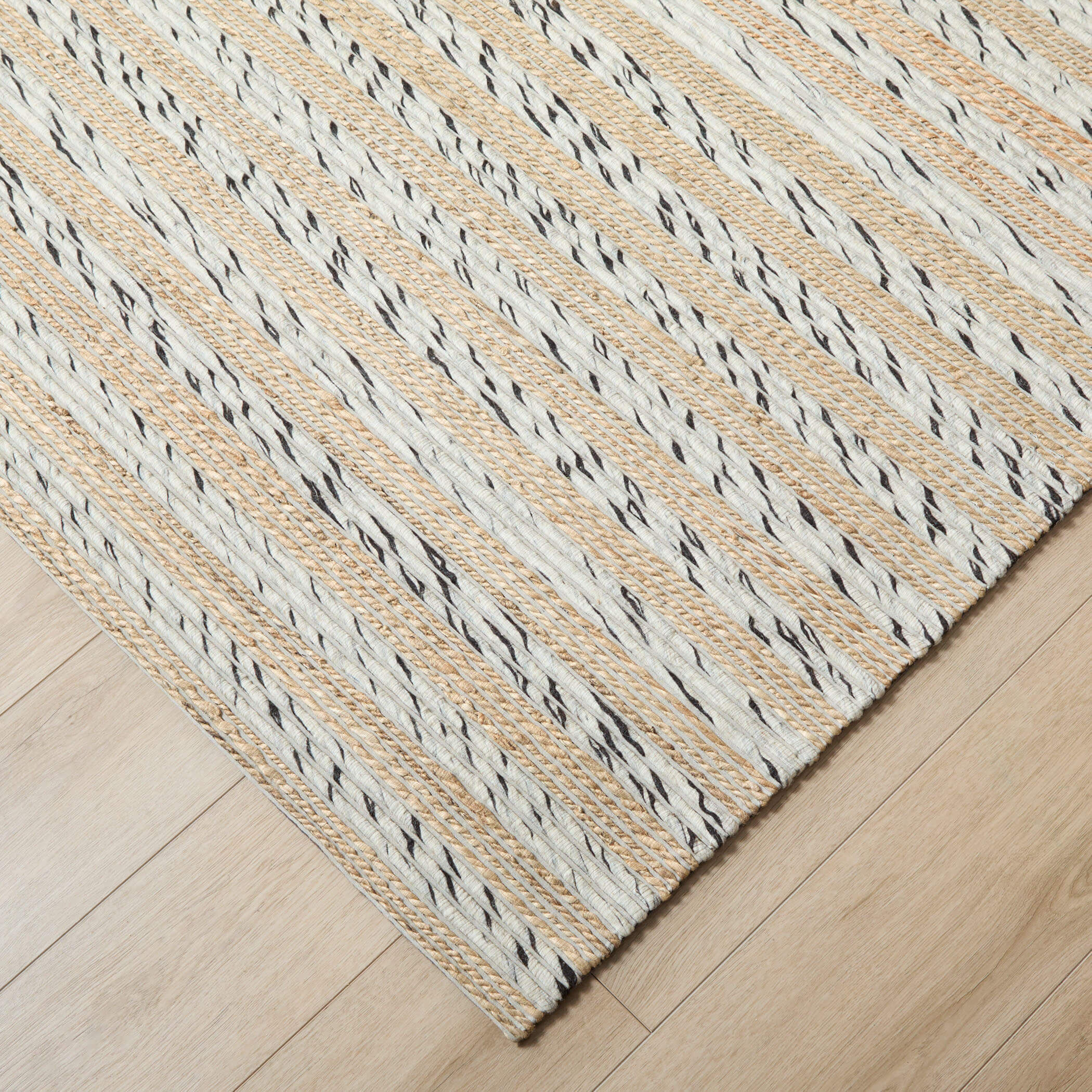 Jaya 114 X 79 inch Neutral Rug in 6 x 9