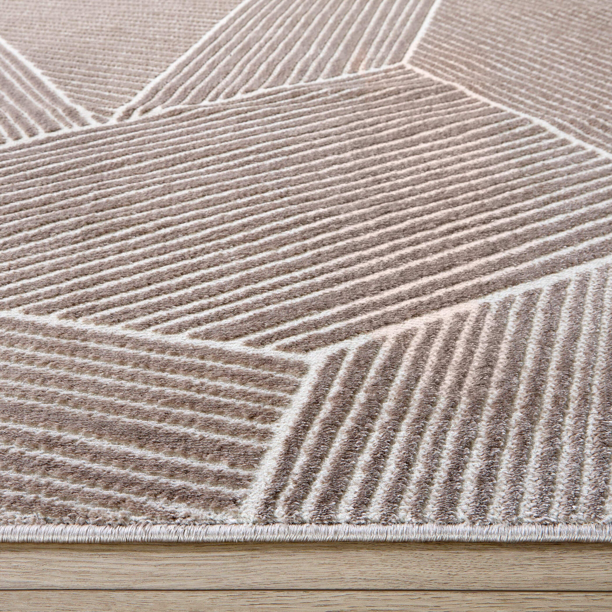 Eclectic Luxe 36 X 24 inch Brown Rug in 2 x 3