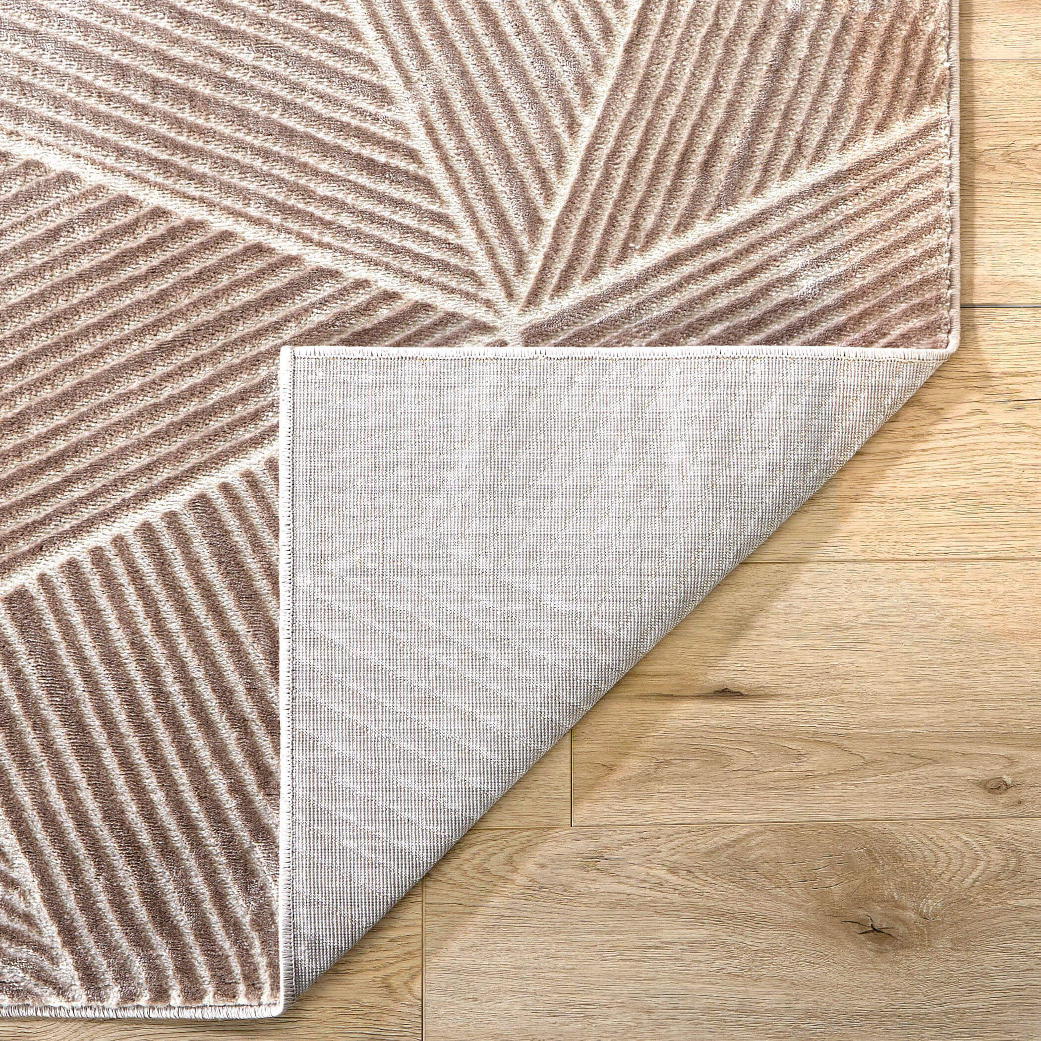 Eclectic Luxe 36 X 24 inch Brown Rug in 2 x 3