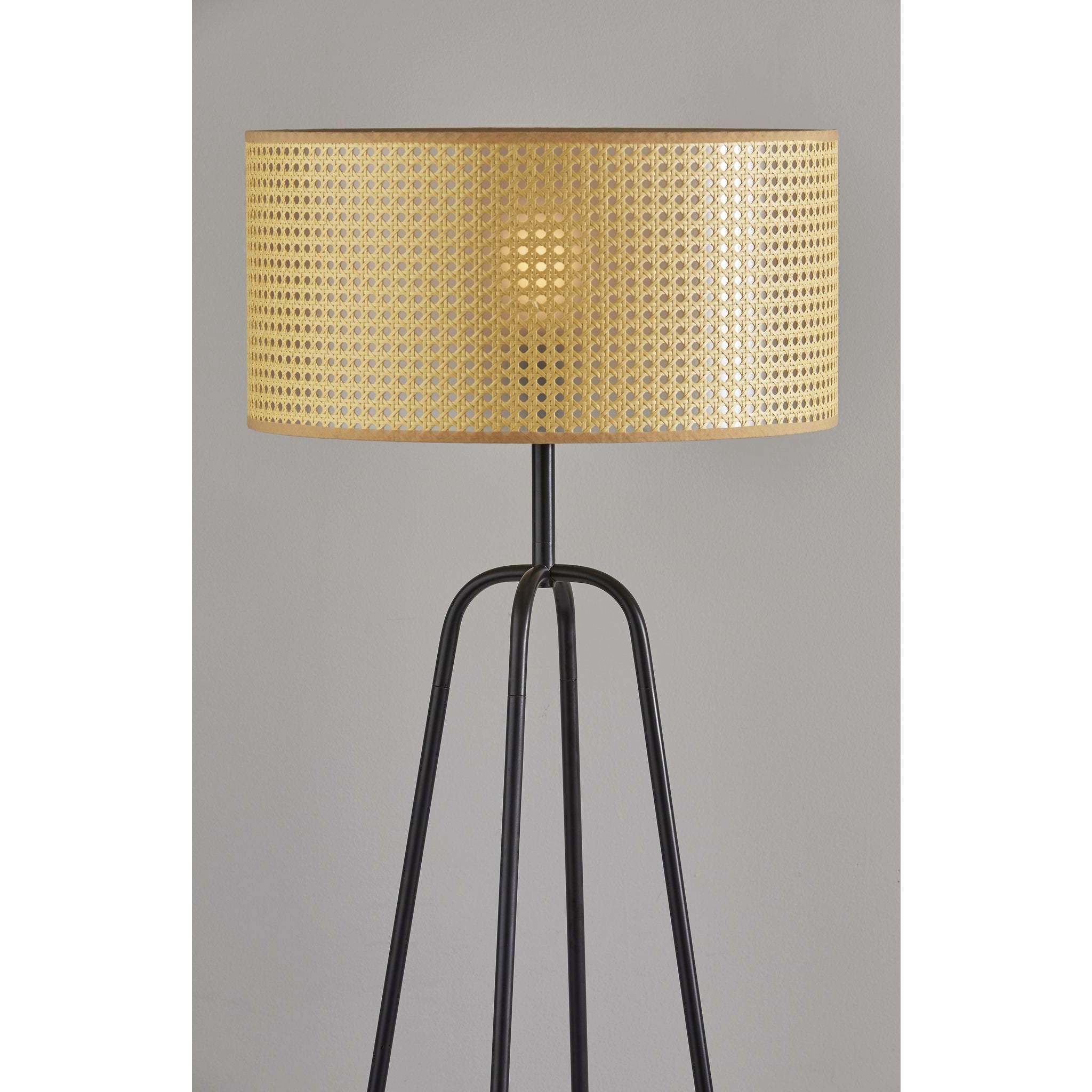 Colton 25 inch 60 watt Antique Bronze Table Lamp Portable Light