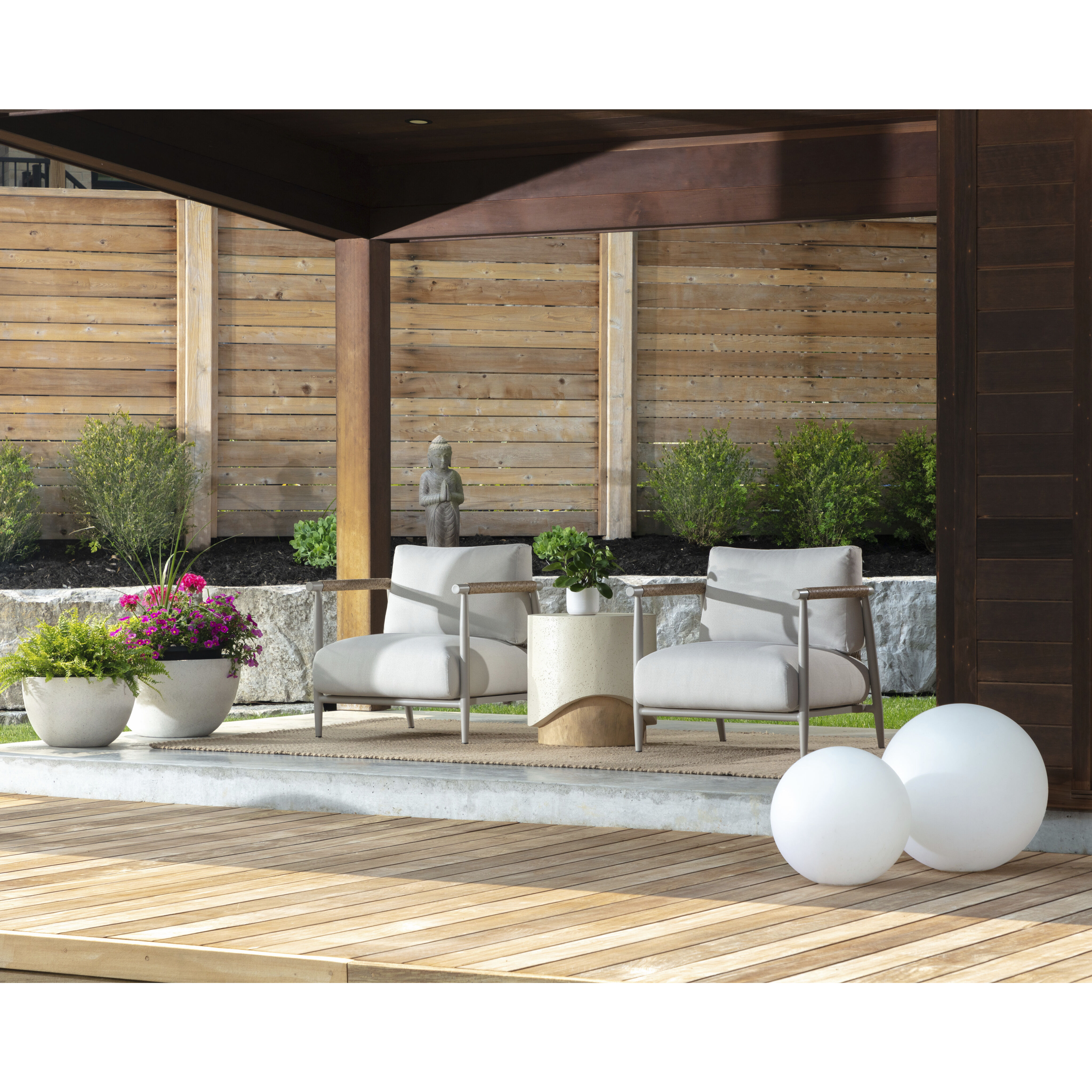 Muros Greige / Palazzo Cream Outdoor Lounge Chair