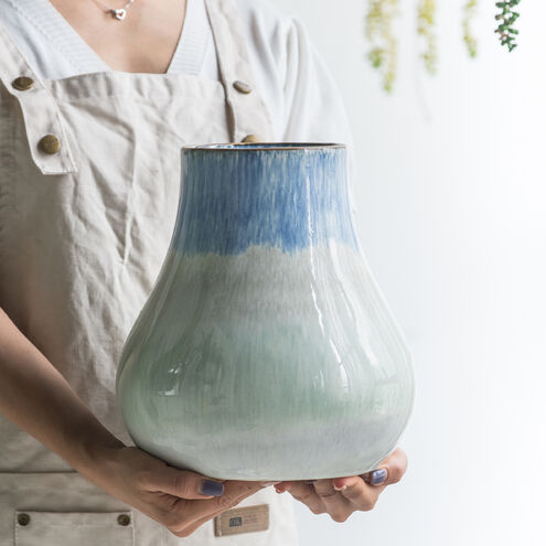 Gradient 10 inch Vase