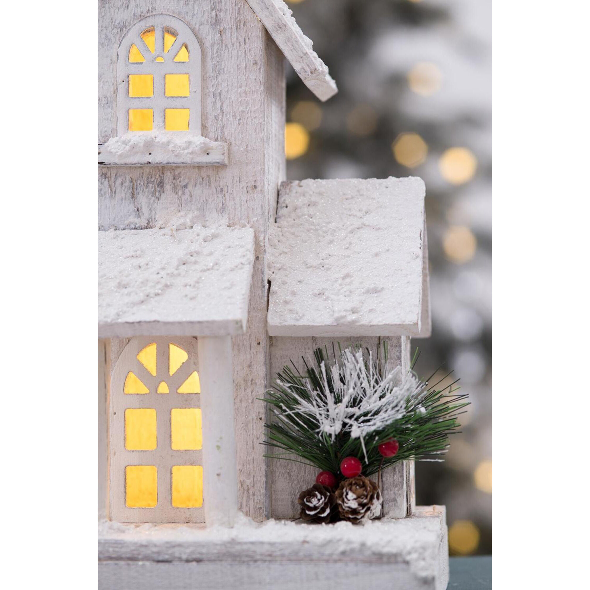 Anita White Holiday Décor