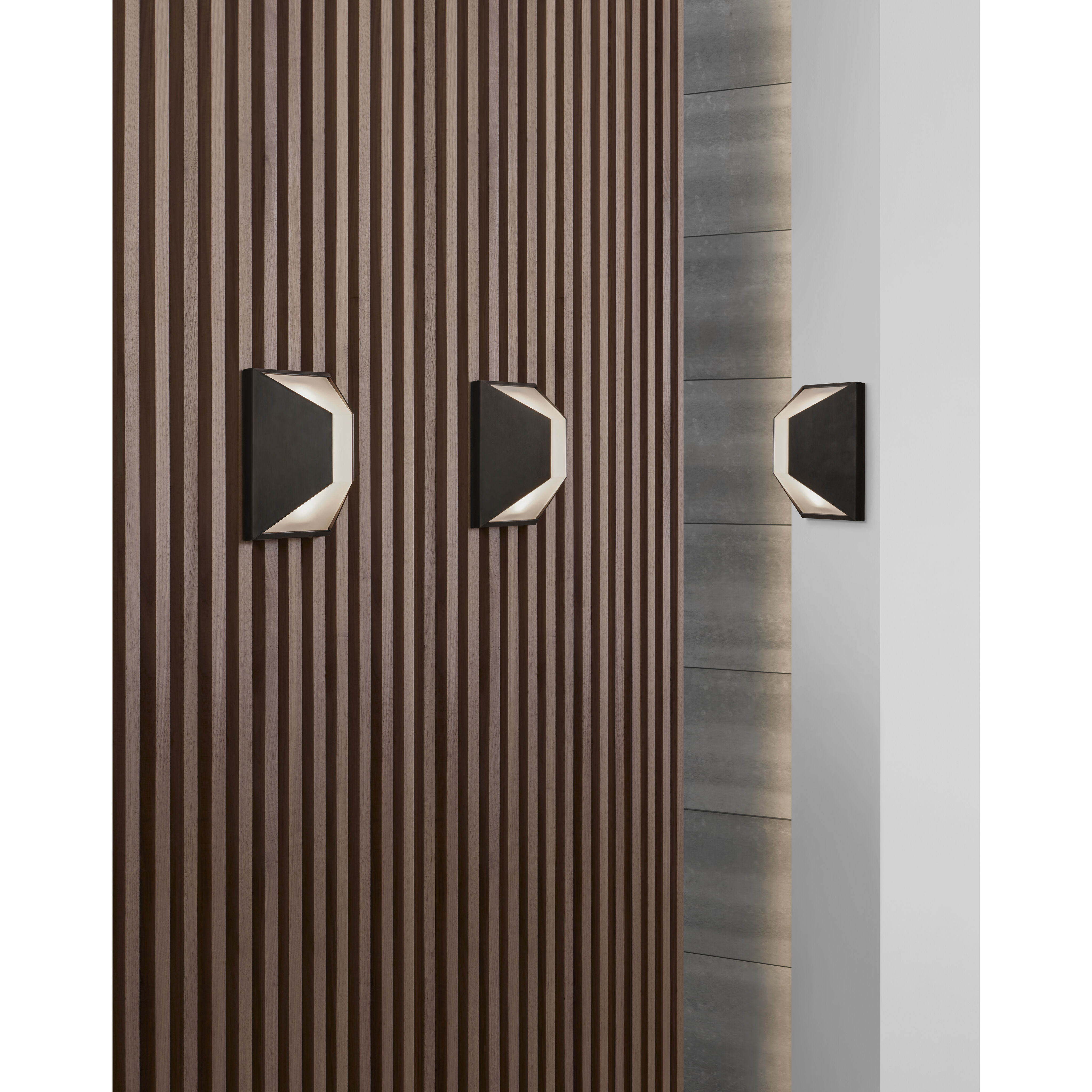 Kelly Wearstler Stretto LED 8 inch Bronze Outdoor Sconce, Small