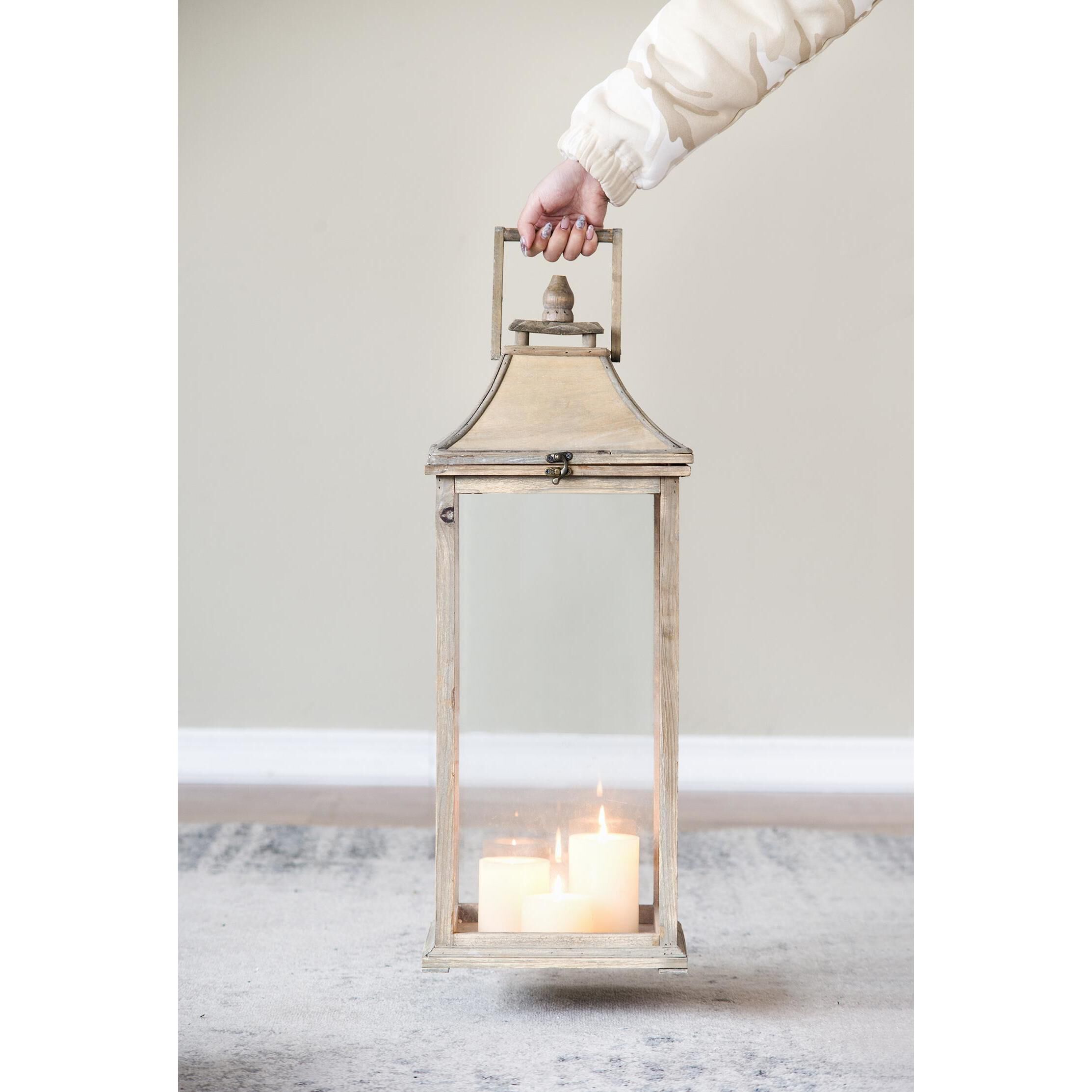 Ivona Ivory Lantern
