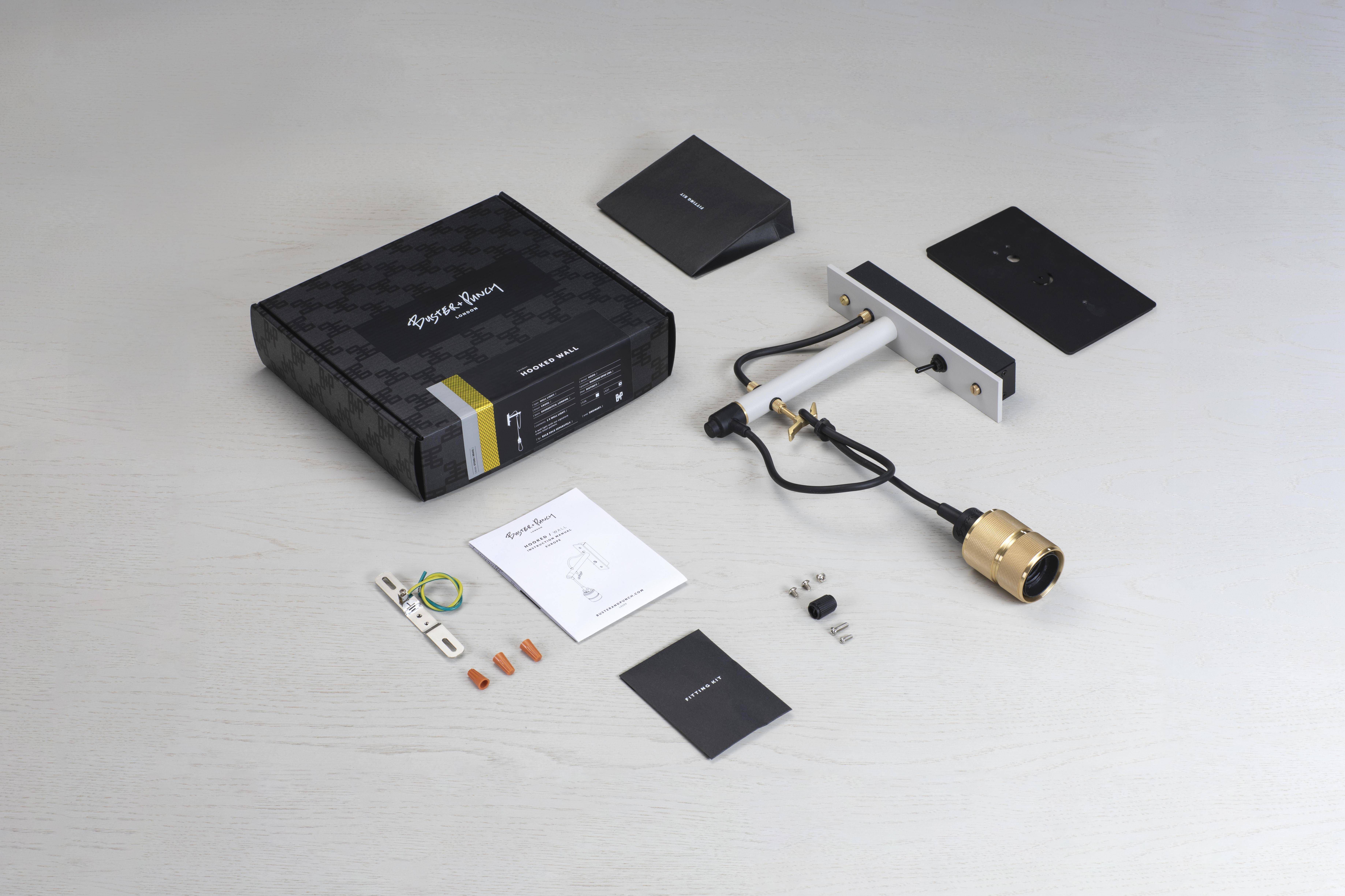 Hooked Wall Light in Stone / Brass, Nude