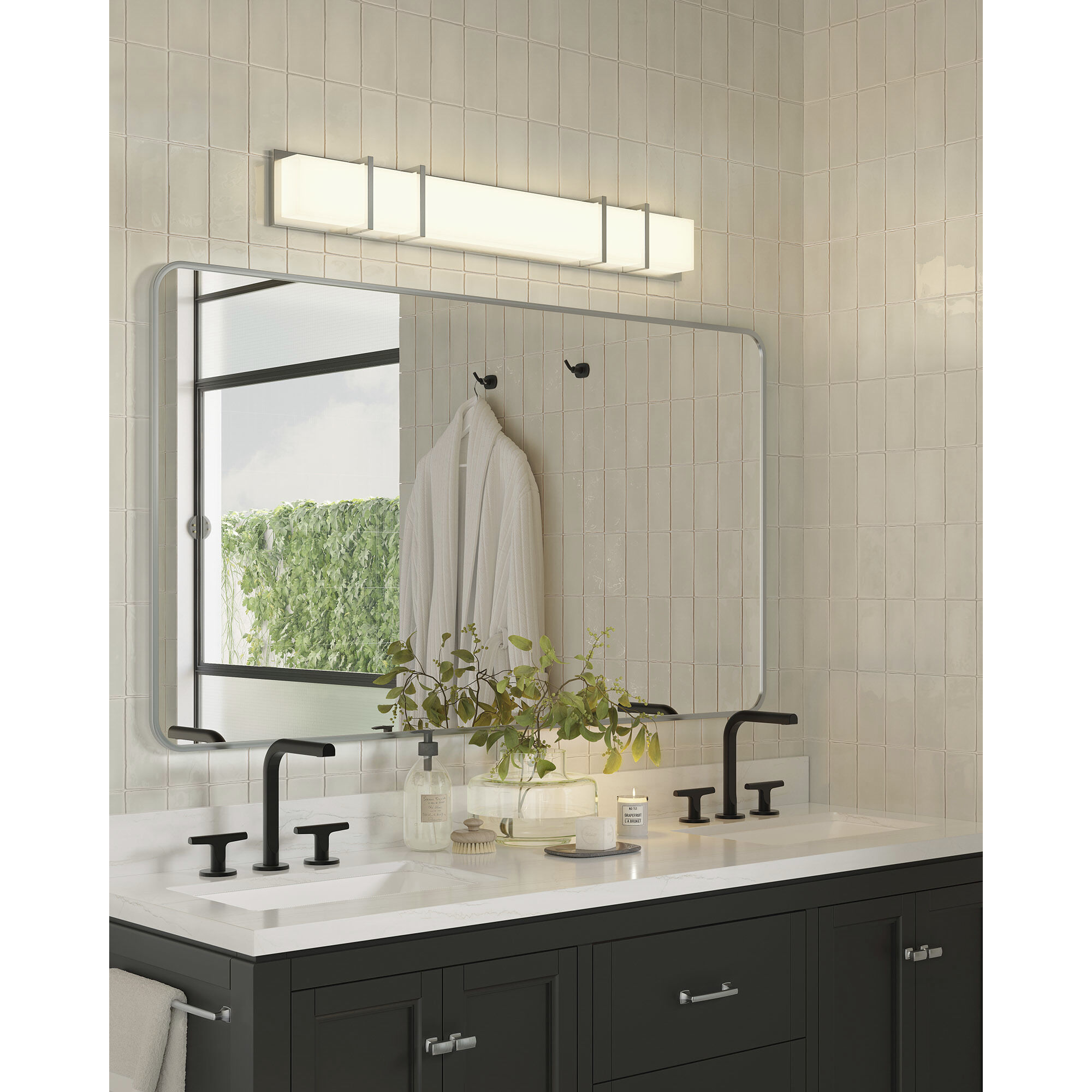 Alberni Bath Vanity Light Wall Light in Chrome