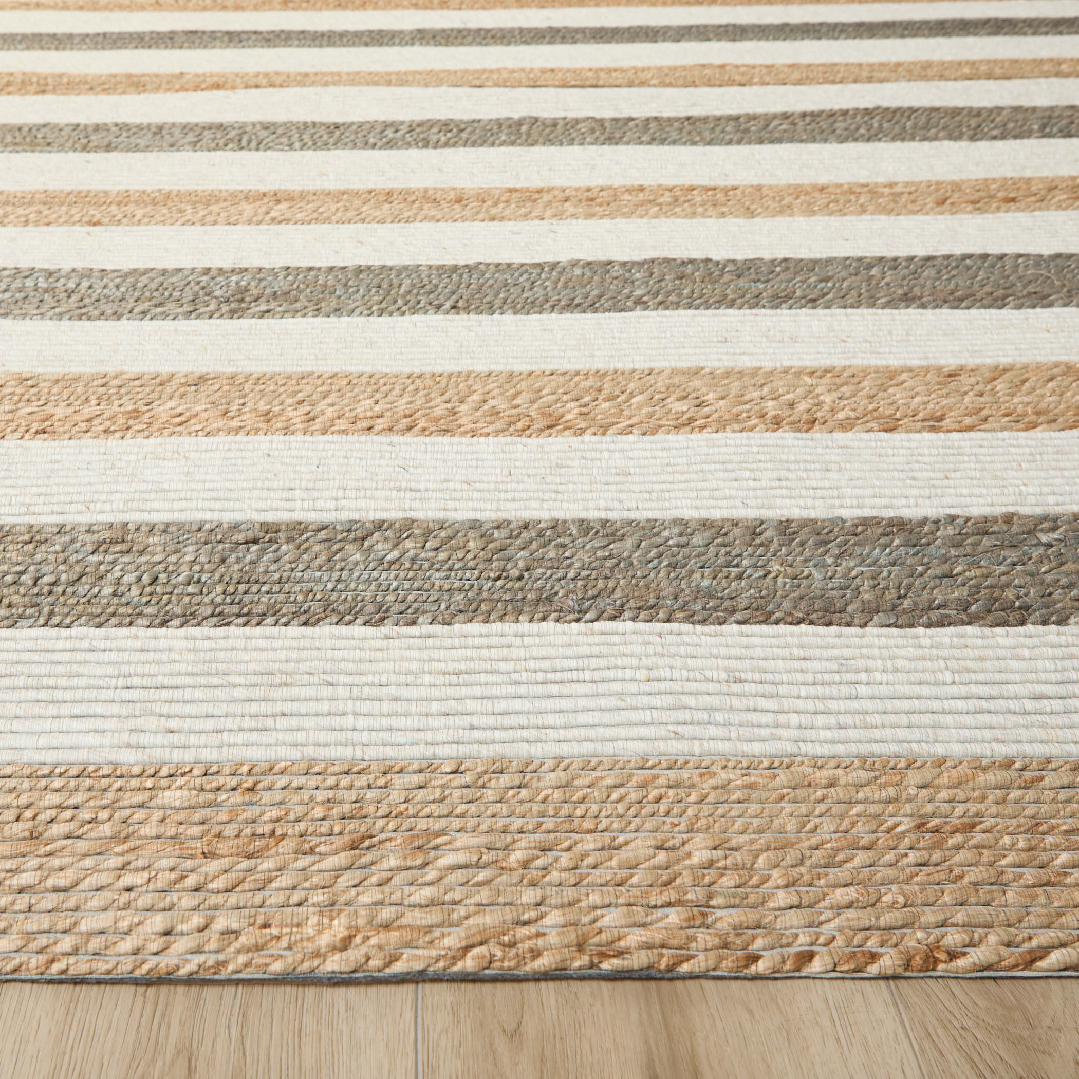 Natural Luxe 36 X 24 inch Neutral Rug in 2 x 3