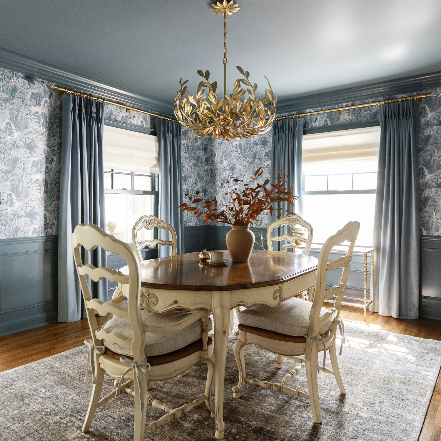 Broche 6 Light 27 inch Antique Gold Chandelier Ceiling Light