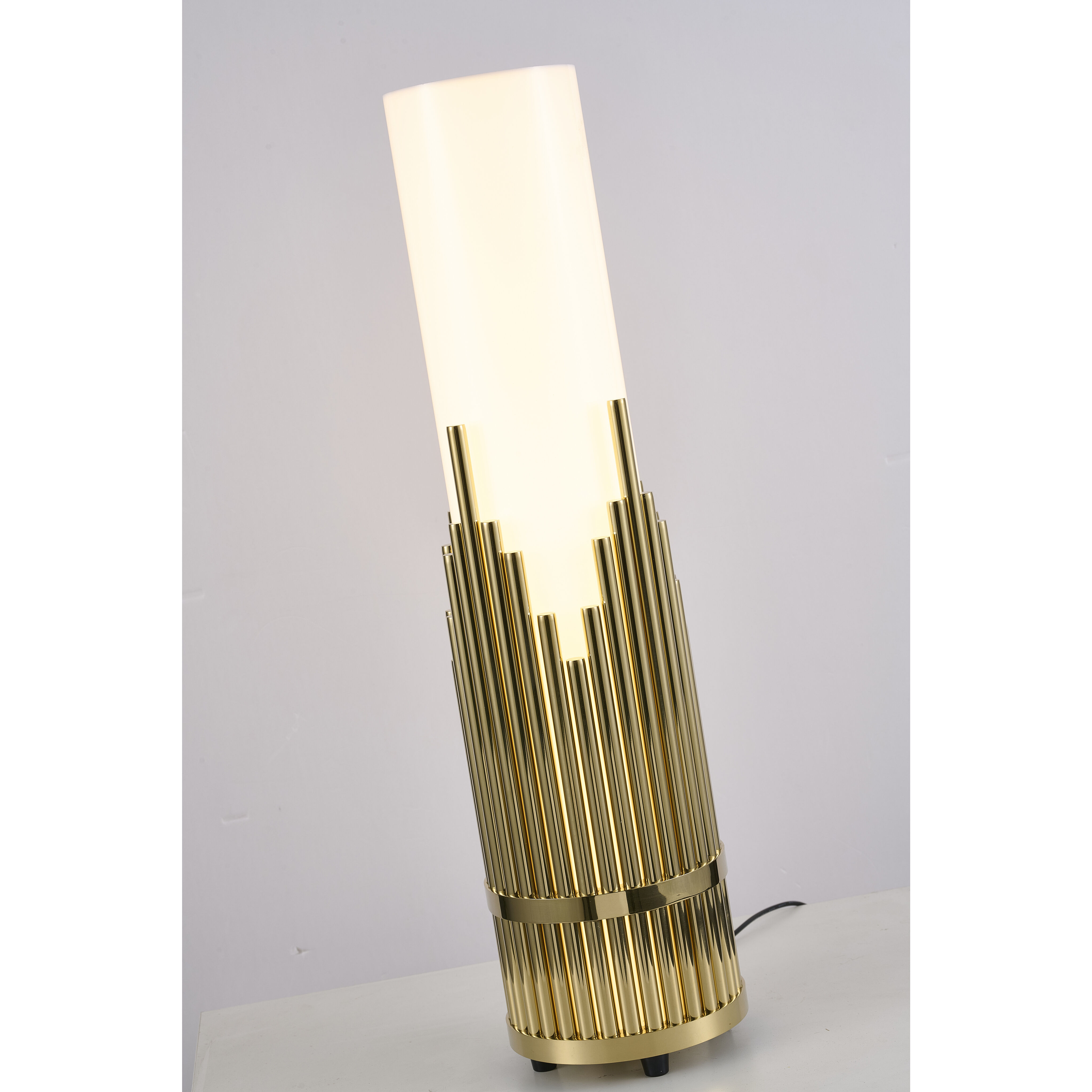 Canada 23.6 inch 40 watt Champagne Gold Table Lamp Portable Light