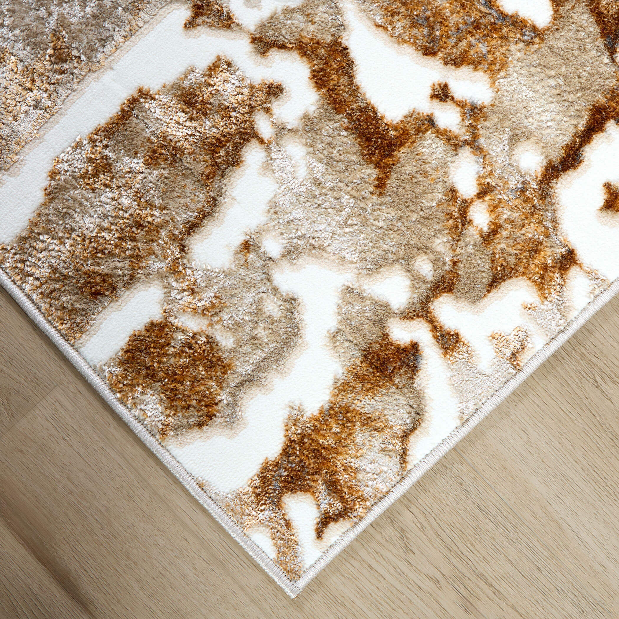 Melet 90 X 63 inch Gold Rug in 5 x 7