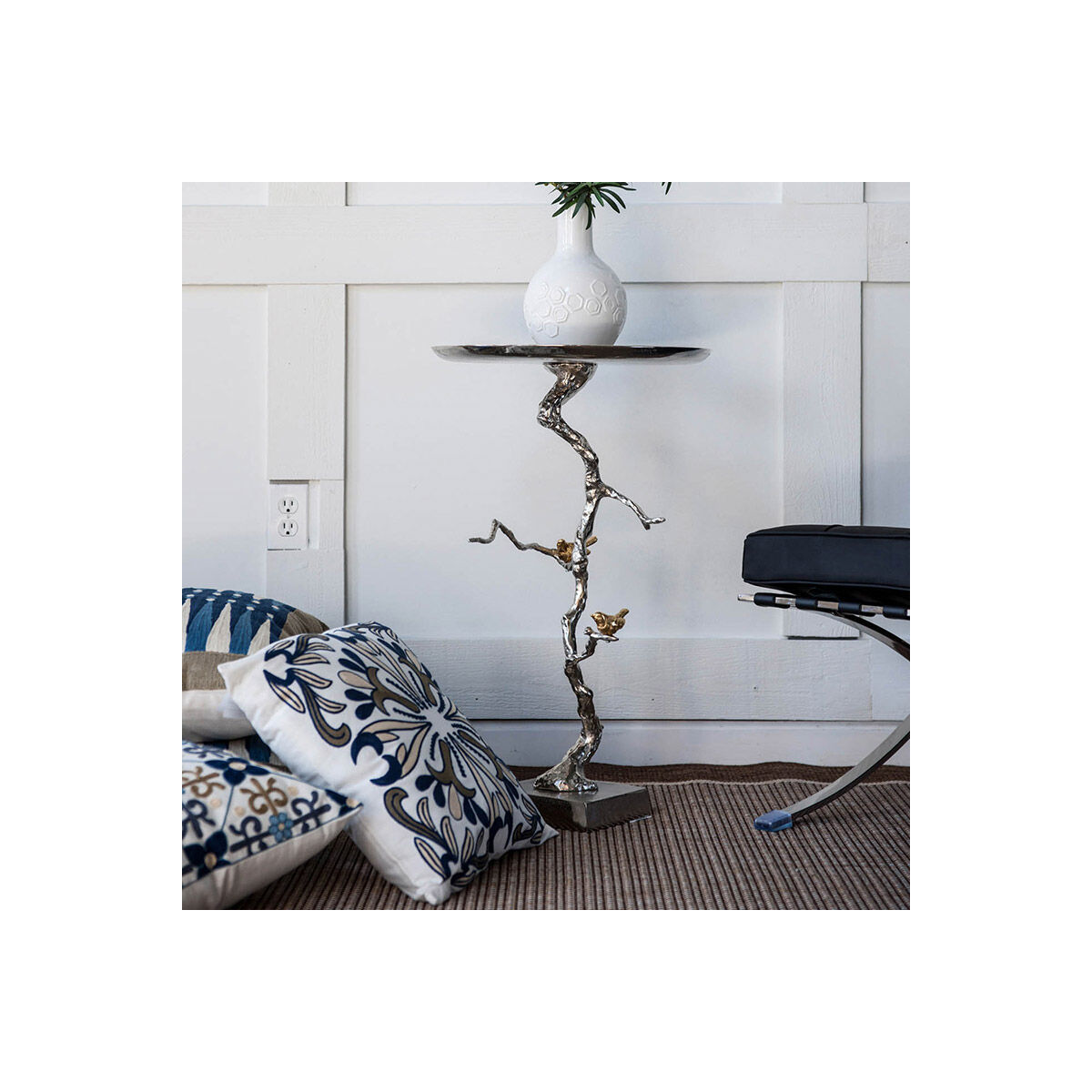 Welling Demilune Table in White/Gold