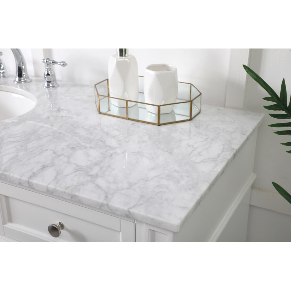 Park Avenue 60 X 22 X 35 inch White Vanity Sink Set