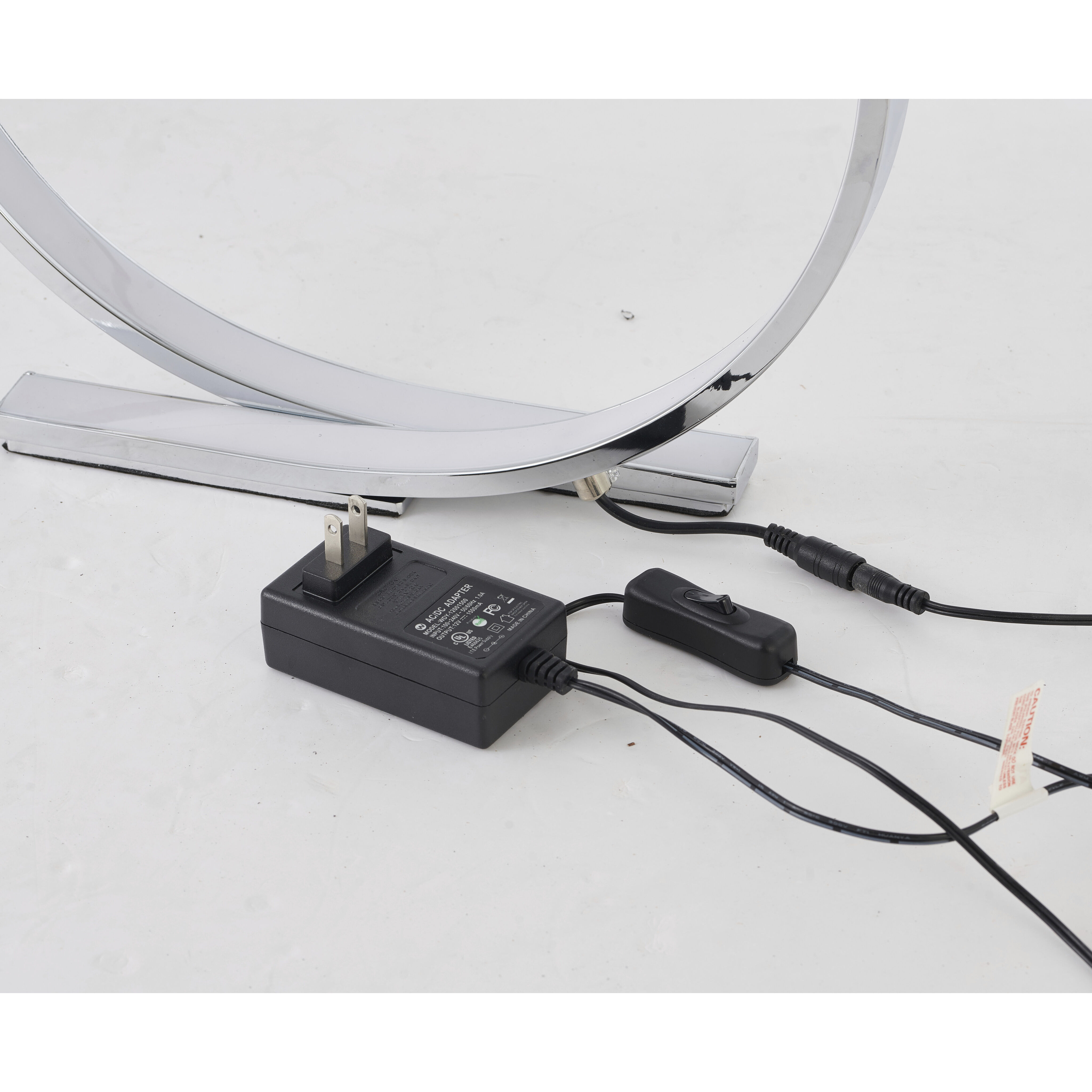 Canada 14 inch 15.00 watt Chrome Table Lamp Portable Light