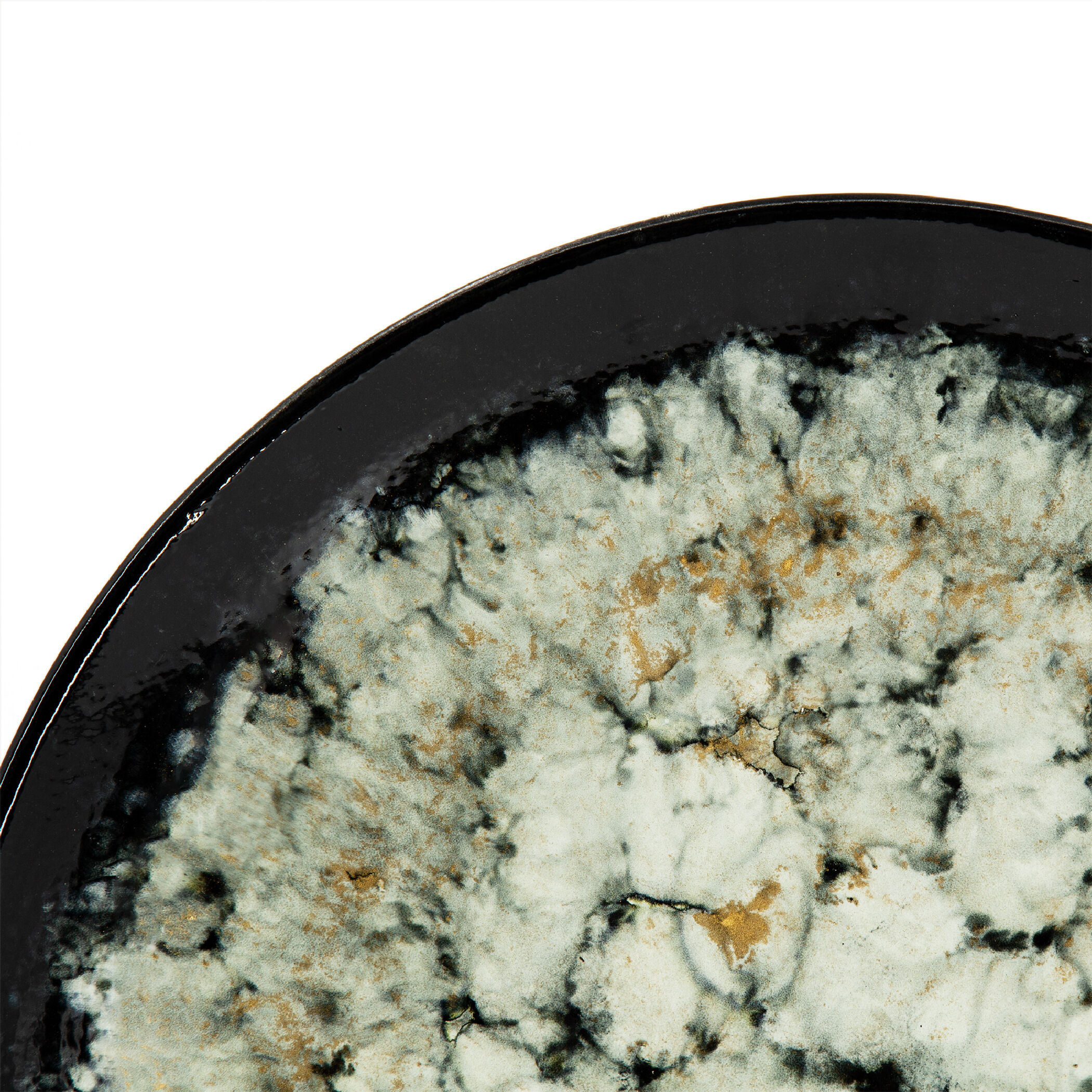 Zuri 18.1 X 18.1 inch Black/White Charger Plate