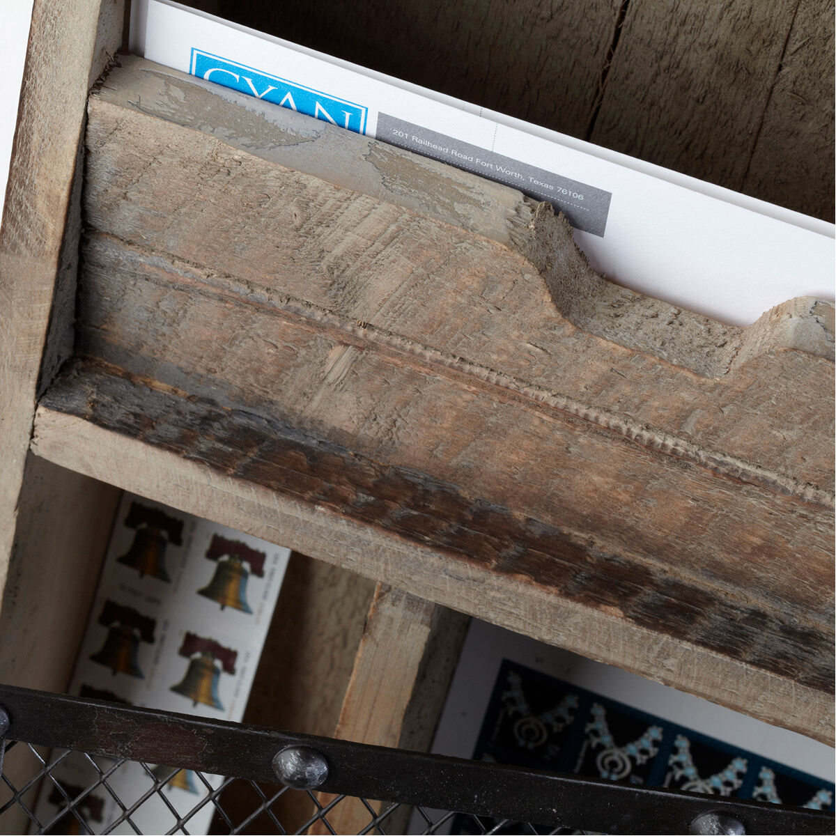 Casey 11 inch Raw Iron And Natural Wood Wall Organizer