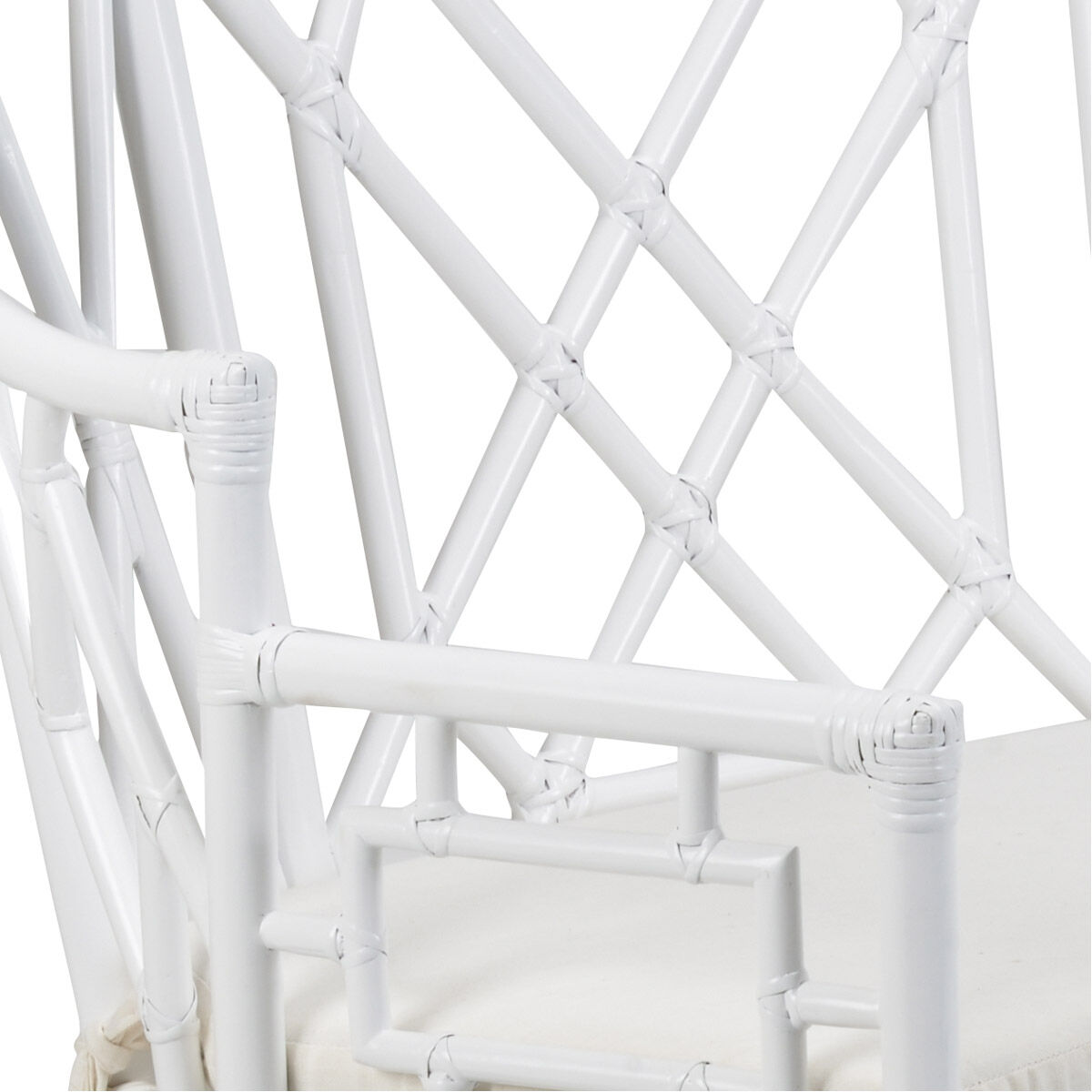 Wildwood White/Off White Settee