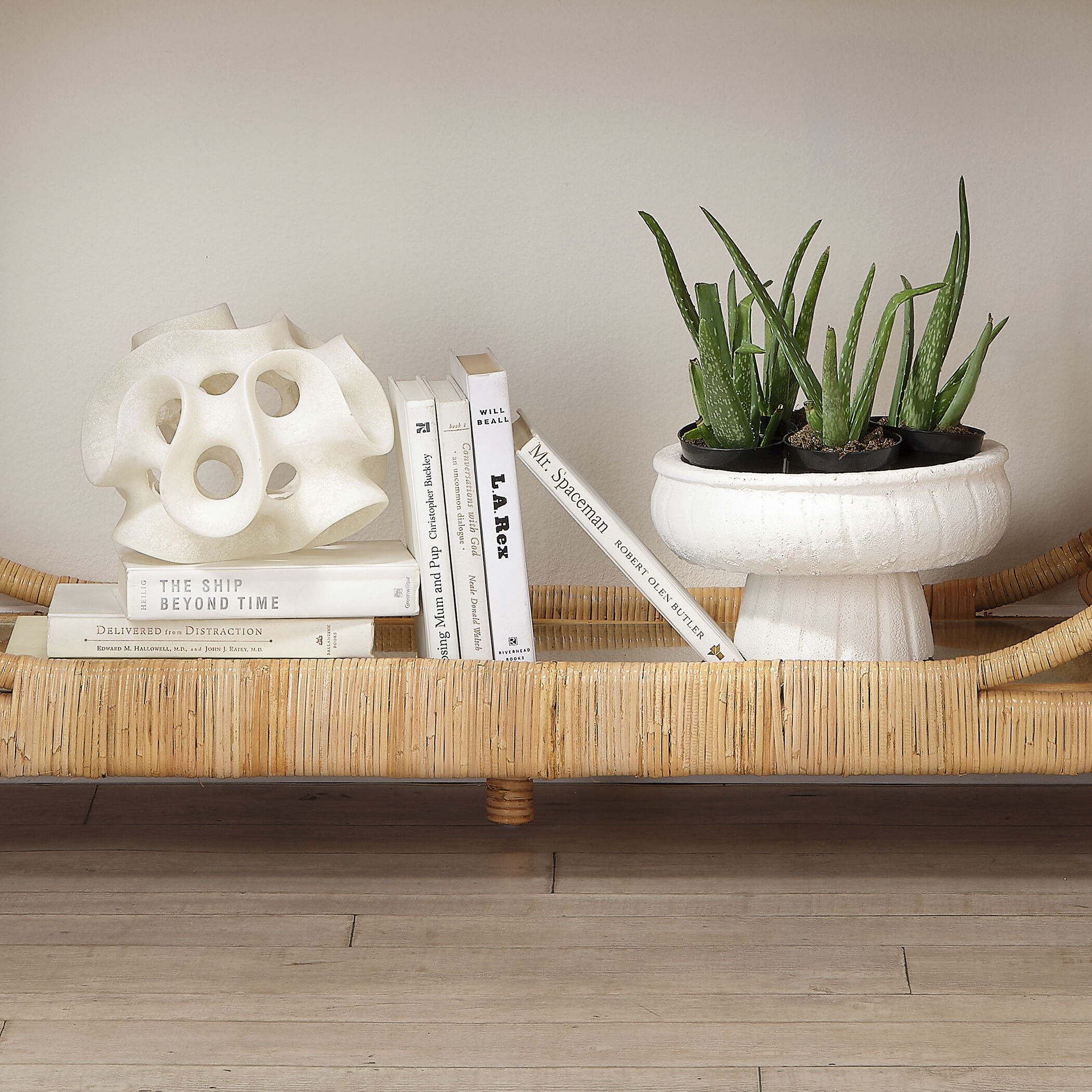 Ribbon White Decorative Sphere