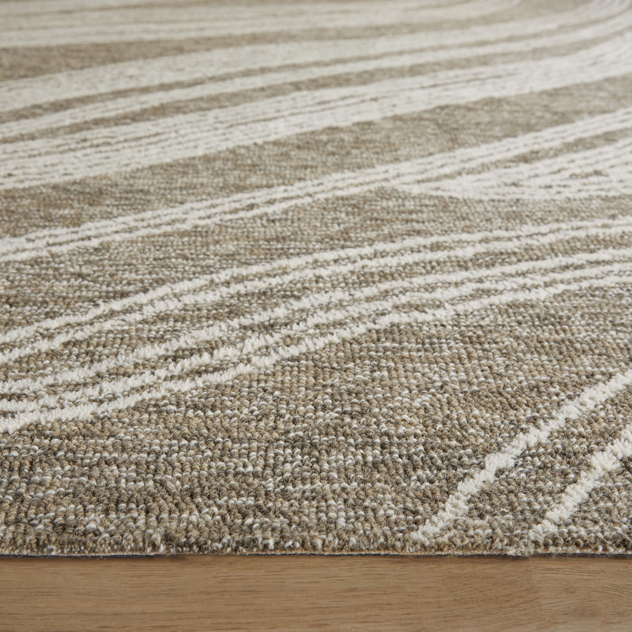 Mitra 90 X 63 inch Black/White Rug in 5 x 7
